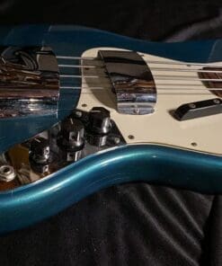 Fender 1965 Jazz Bass -  Refinished in Lake Placid Blue - Image 4