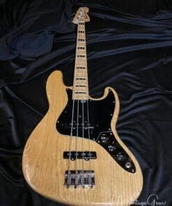 Fender American Vintage '75 Jazz Bass Guitar (2008) - Natural Finish - Super Clean and a nice weight - Image 3