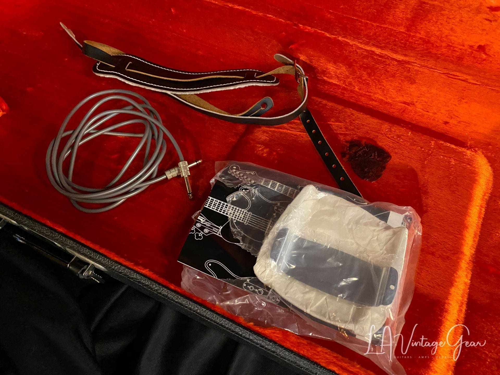Fender American Vintage '75 Jazz Bass Guitar (2008) - Natural Finish - Super Clean and a nice weight - Image 15