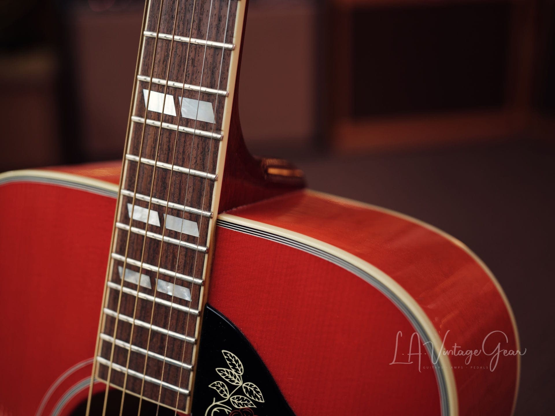 Gibson Custom Shop Dove 1960's Acoustic Guitar (2014) - Vintage Cherry Burst Finish - Image 5