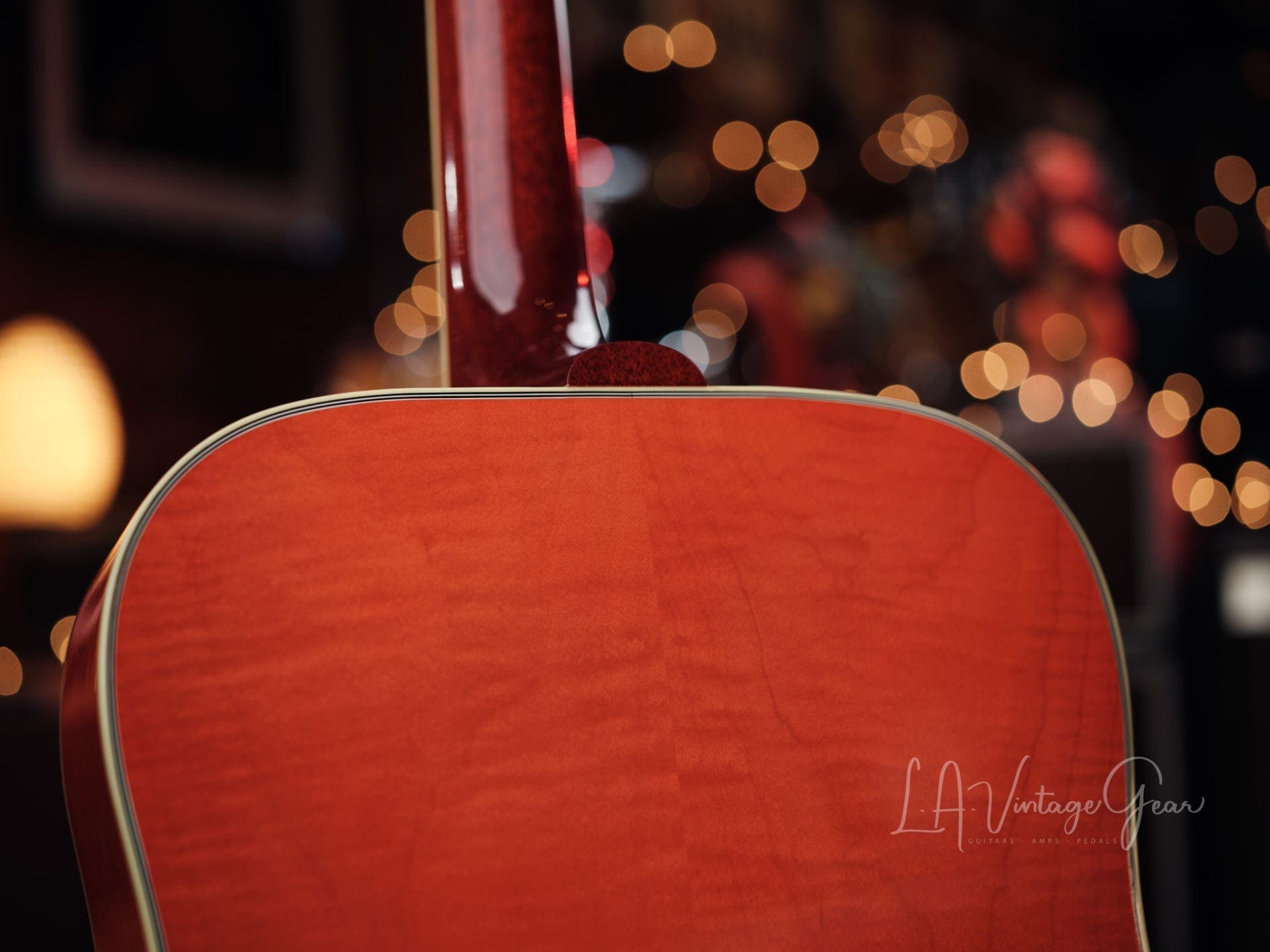 Gibson Custom Shop Dove 1960's Acoustic Guitar (2014) - Vintage Cherry Burst Finish - Image 7