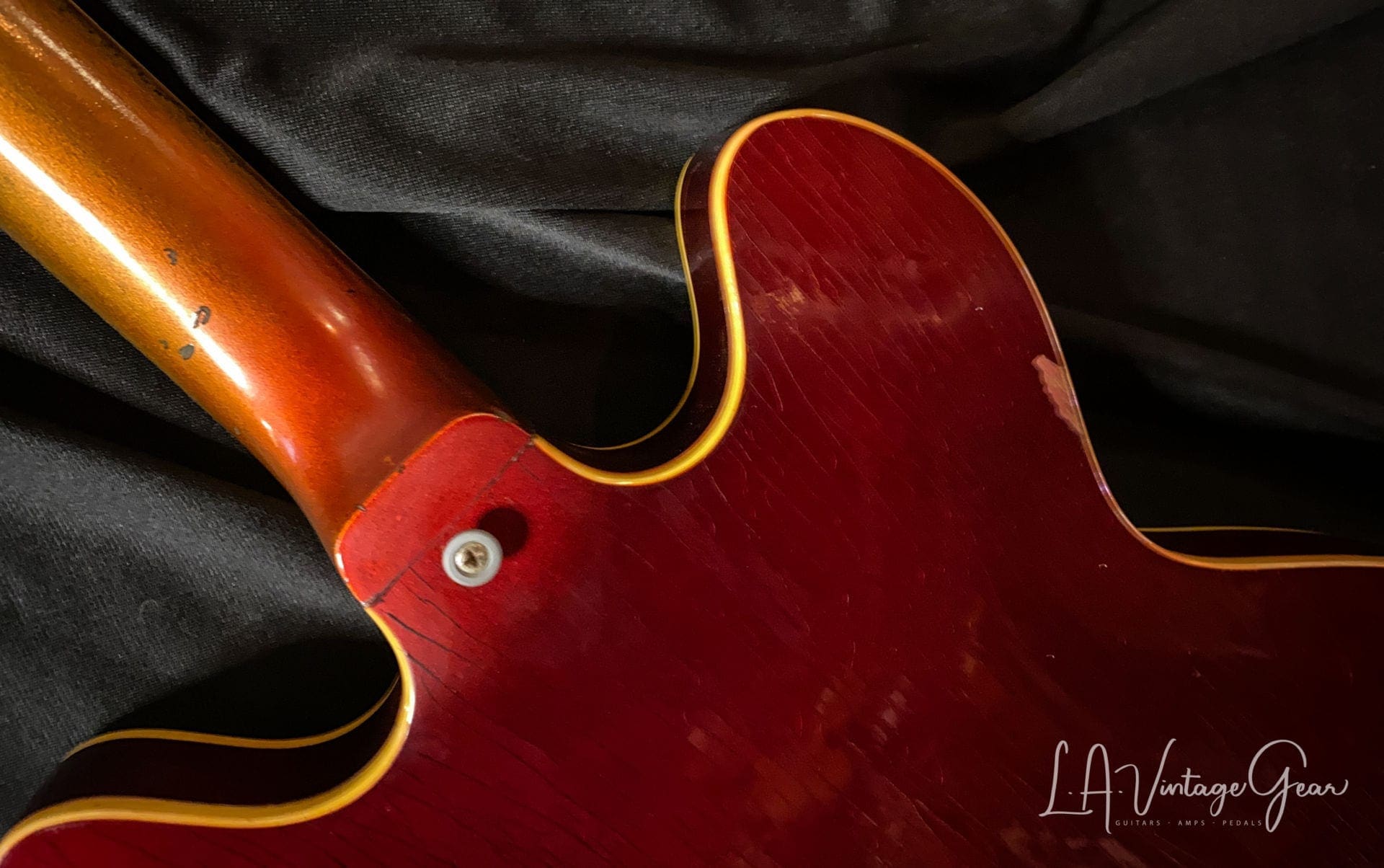 Gibson 1967 ES-330 in Sparkling Burgundy Mist - Original P90's - Image 11