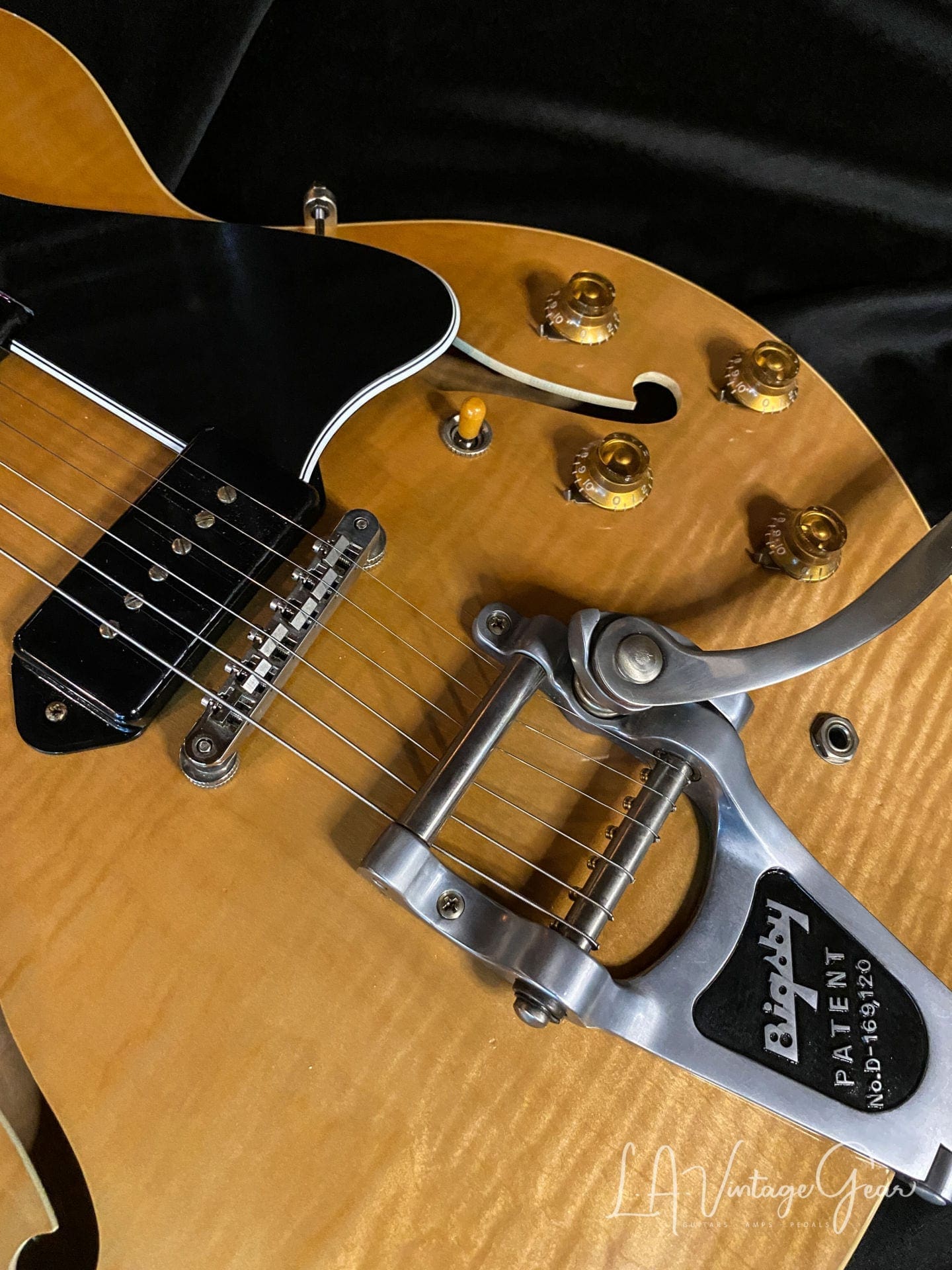 Gibson Memphis ES-330 Electric Guitar - '61 Reissue in Tiger Maple Finish (2016) - Image 5