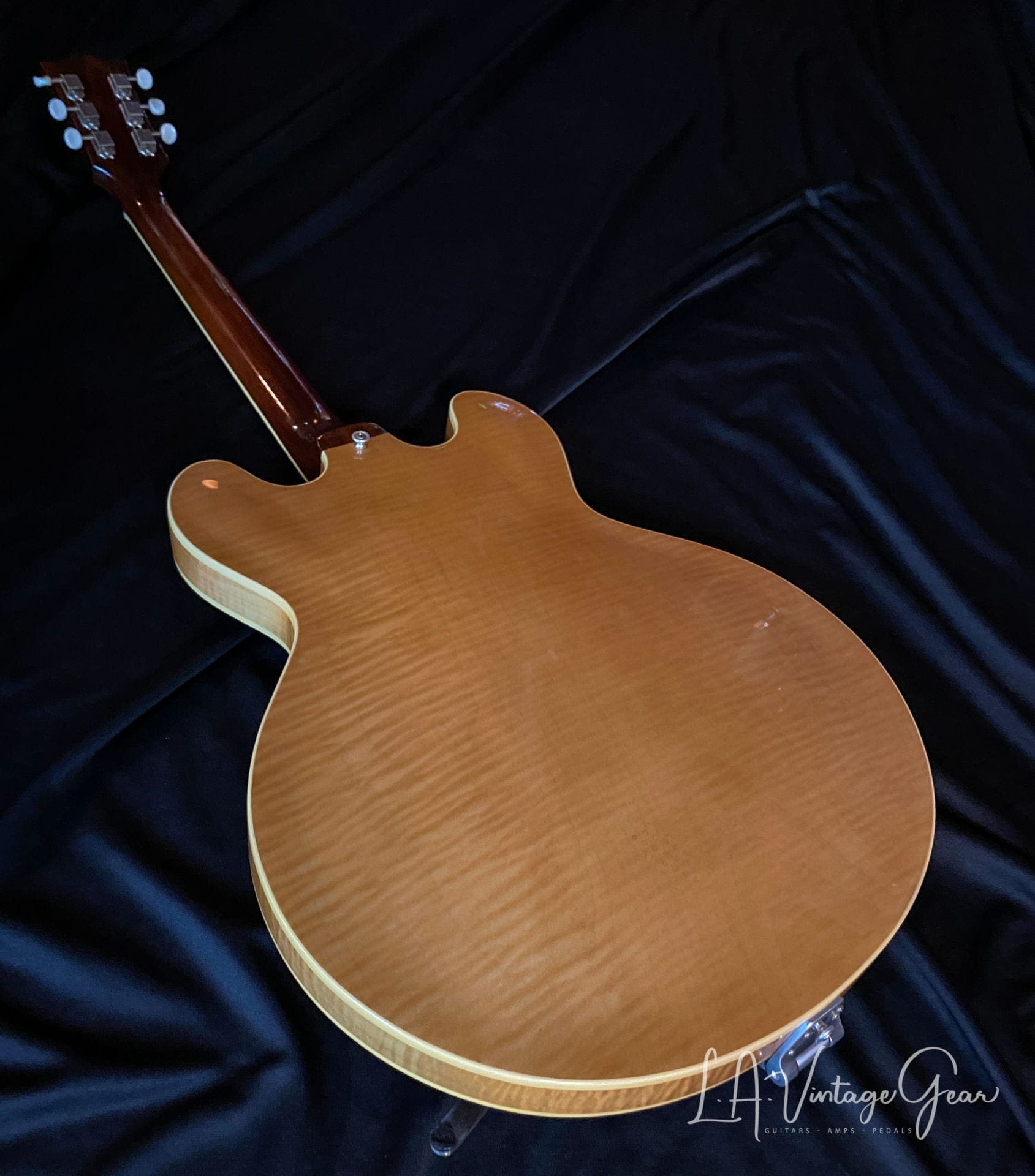 Gibson Memphis ES-330 Electric Guitar - '61 Reissue in Tiger Maple Finish (2016) - Image 12