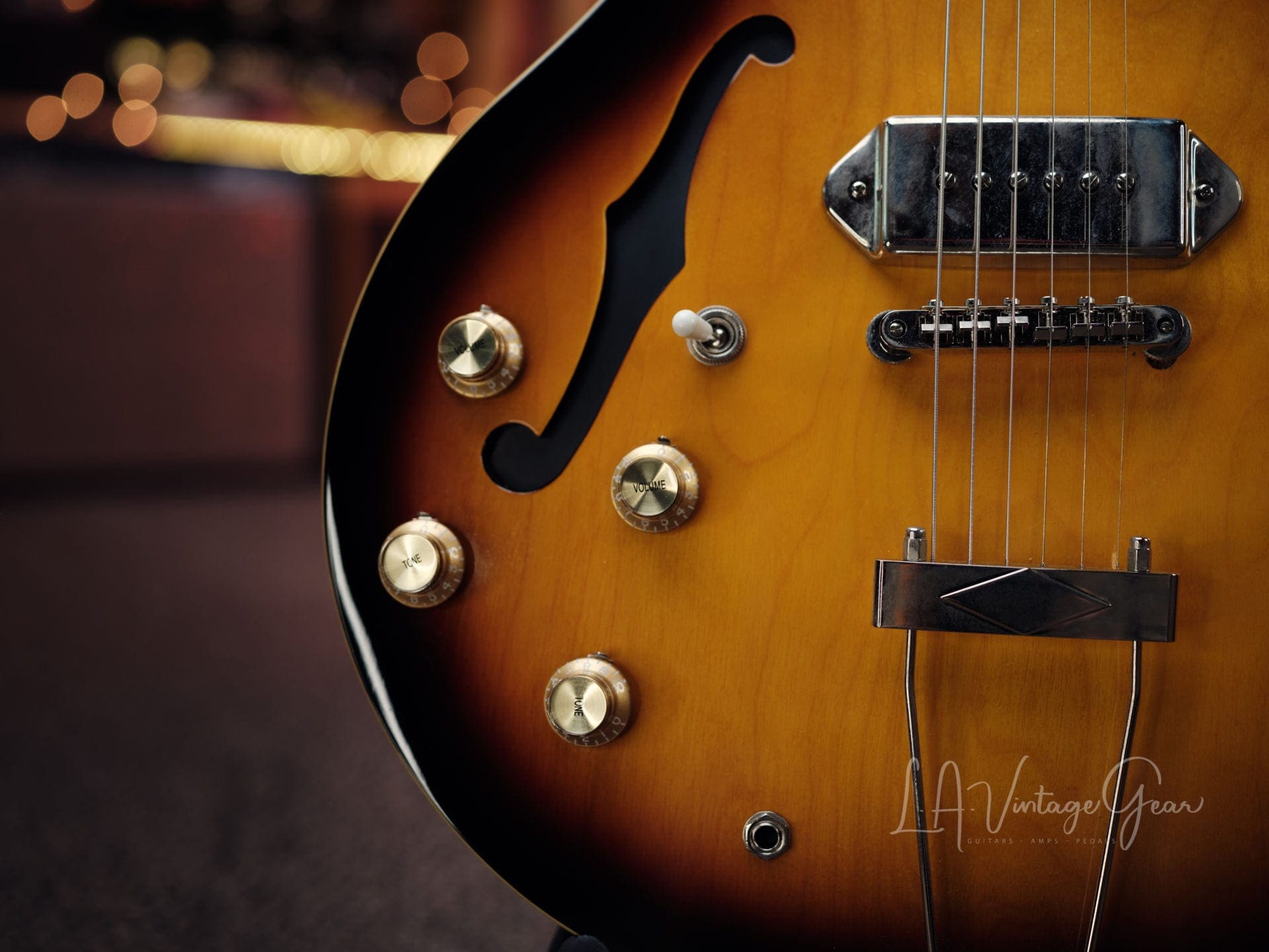 Epiphone Casino Electric Guitar in a Sunburst Finish- Doyle Bramhall Owned - Image 5