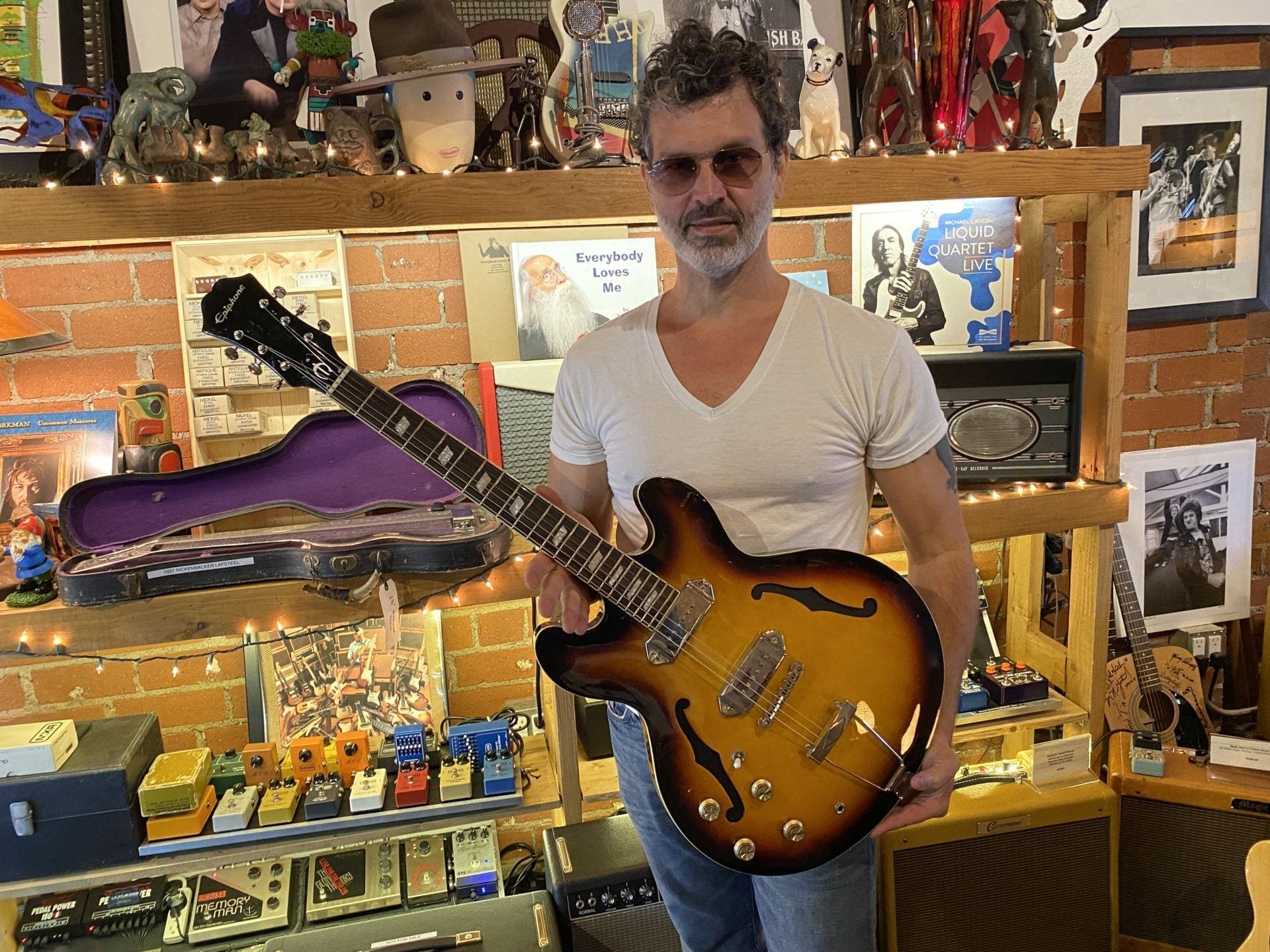 Epiphone Casino Electric Guitar in a Sunburst Finish- Doyle Bramhall Owned - Image 21
