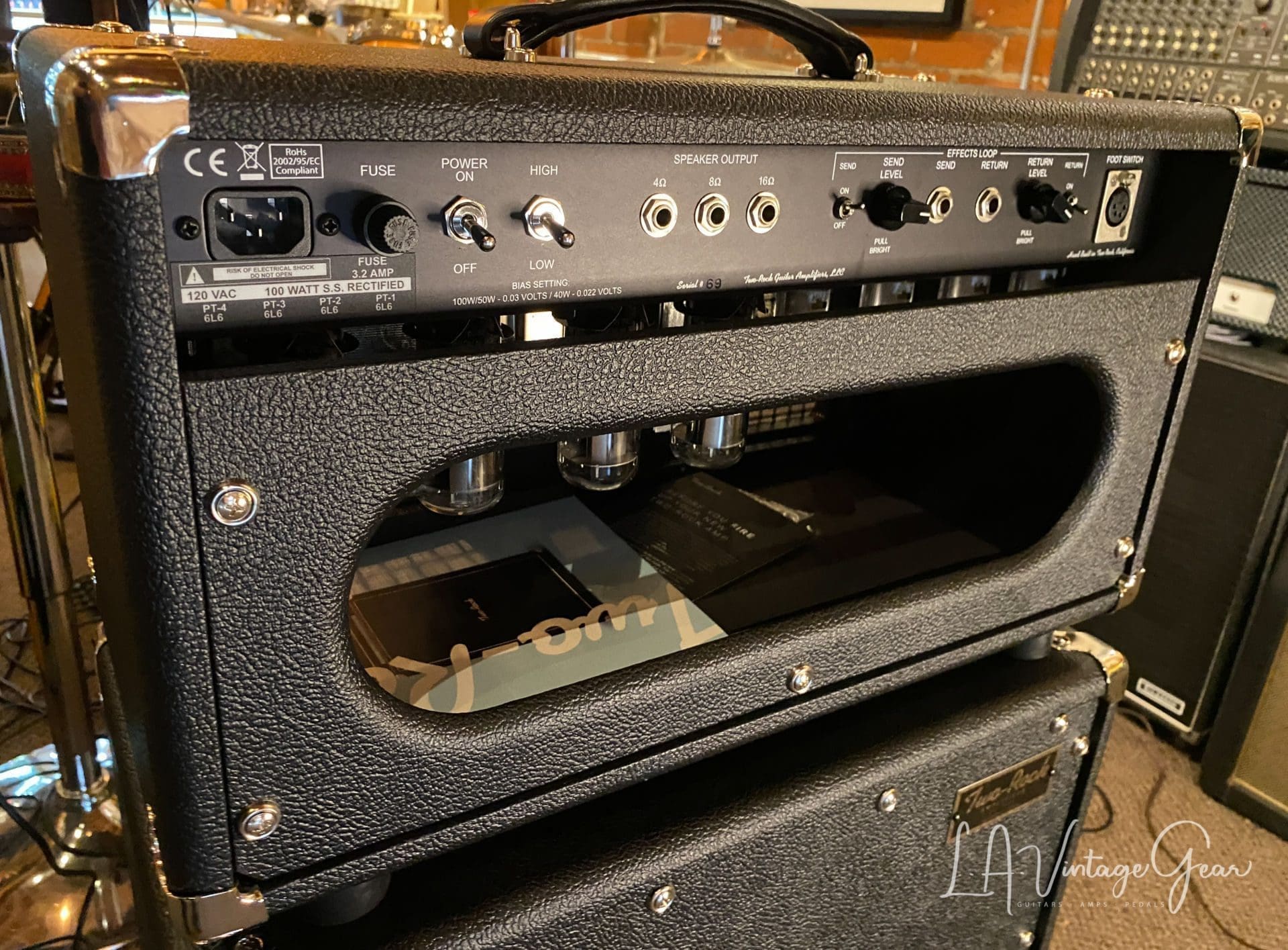 (Pre-Order) Two Rock TS1 100W Head & Matching 2 x 12 Cab - Checkered Grill Cloth & Black Bronco Tolex Finish - Image 8