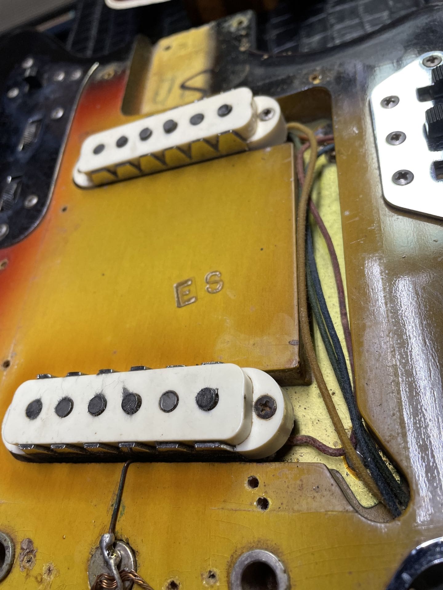 Fender 1966 Jaguar Electric Guitar - Sunburst Finish - All Original! - Image 17