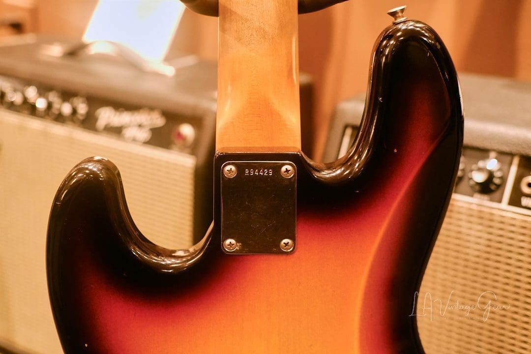 Fender Custom Shop Journeyman 60's Reissue Jazz Bass Guitar (2018) - Faded 3 Tone Sunburst - Image 14
