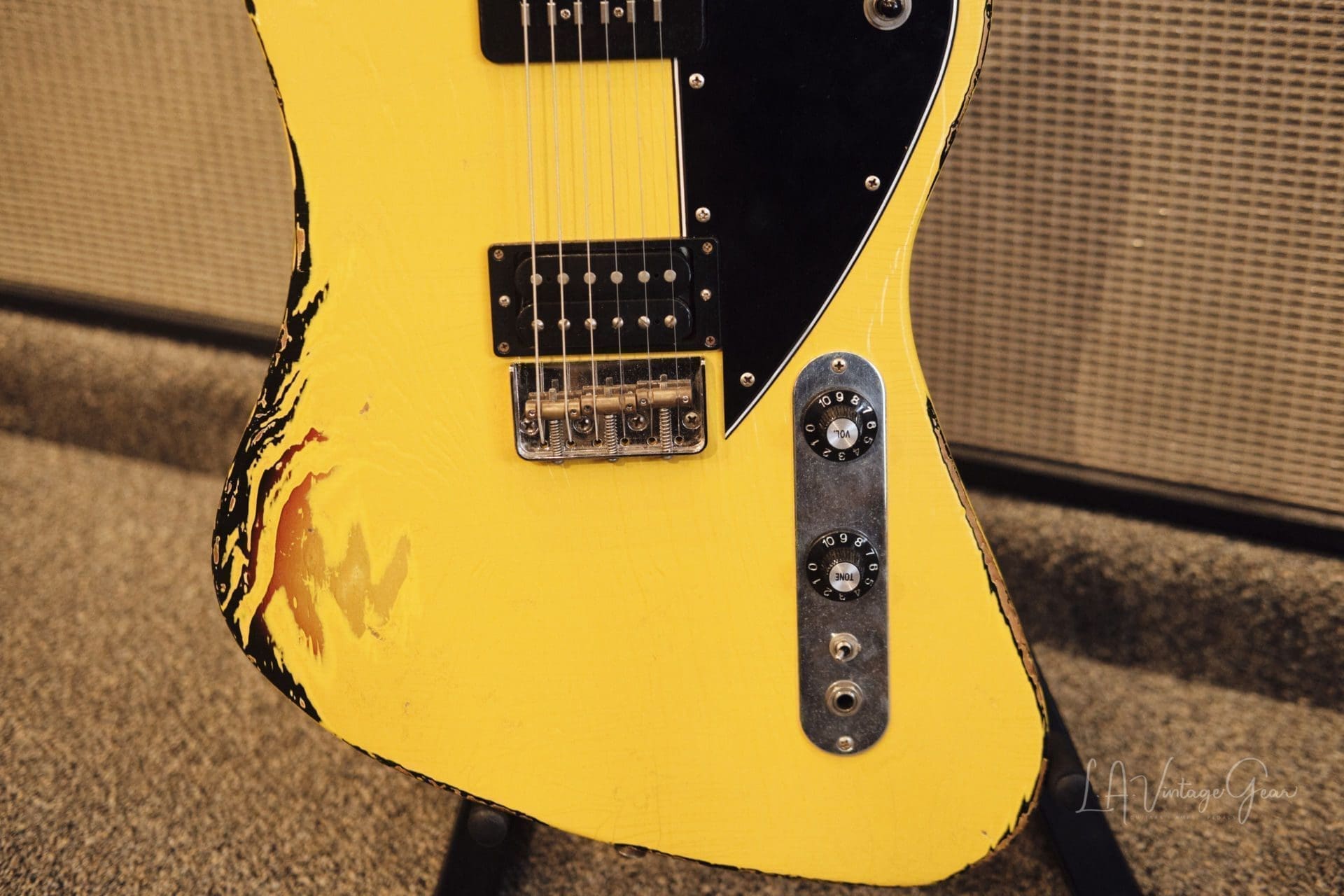 Novo 'Voltur' Offset Style Electric Guitar - Yellow over '64 Sunburst with Lollar & Lindy Fralin Pickups! - Image 3