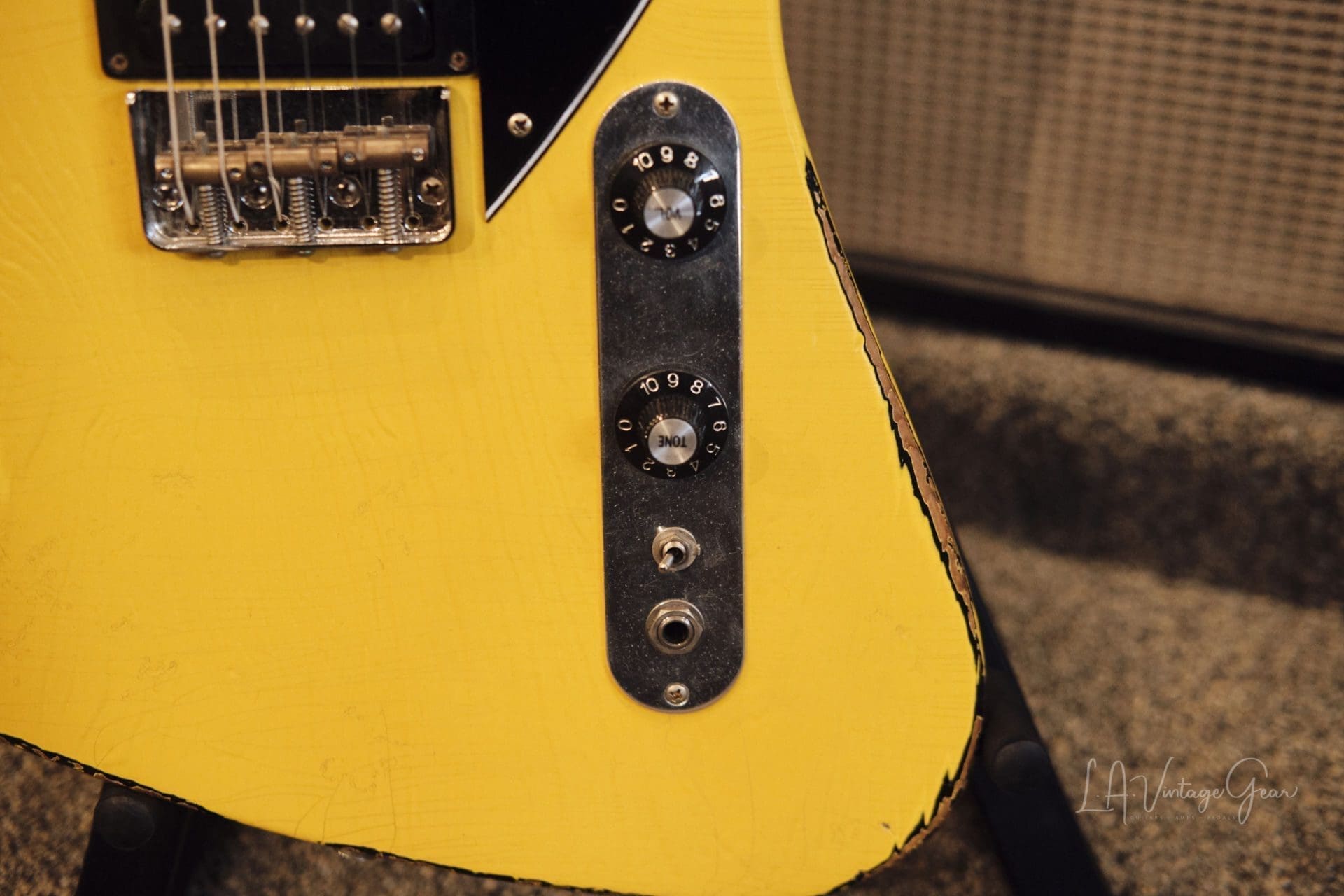 Novo 'Voltur' Offset Style Electric Guitar - Yellow over '64 Sunburst with Lollar & Lindy Fralin Pickups! - Image 7