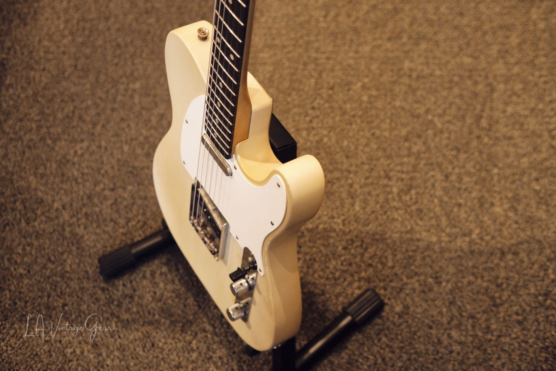 Mario Martin 'Model-T' Whiteguard Electric Guitar (2022) - Swamp Ash Body & Brazilian Rosewood Fingerboard - Image 7