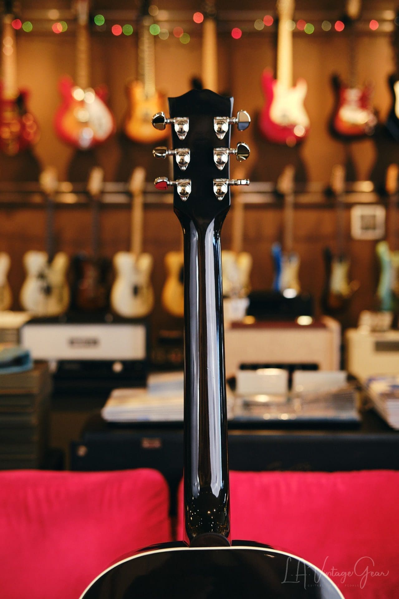 Gibson J-45 Acoustic Guitar 2021 - Vintage Sunburst Finish in Near Mint Condition! - Image 7