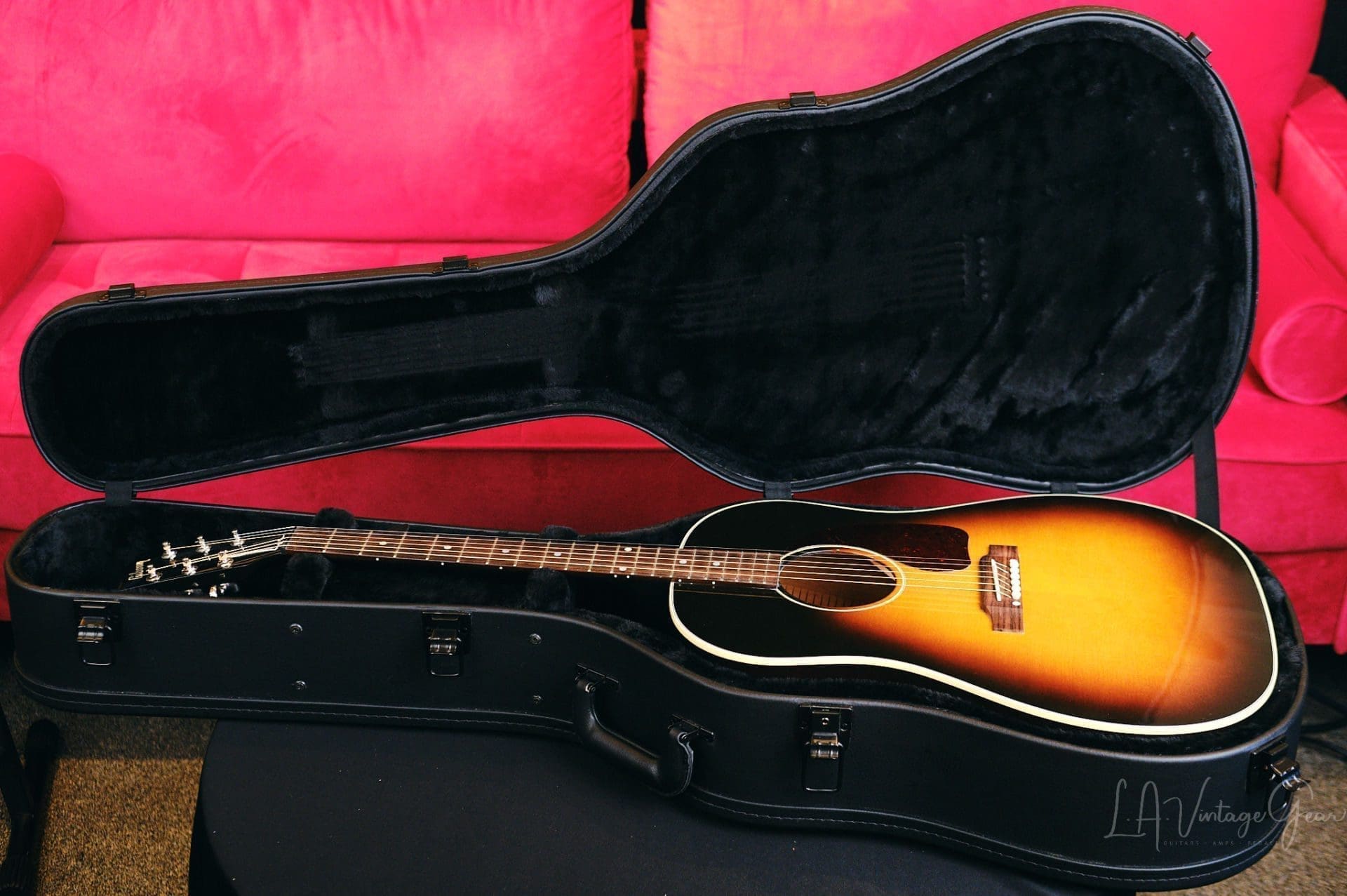 Gibson J-45 Acoustic Guitar 2021 - Vintage Sunburst Finish in Near Mint Condition! - Image 11