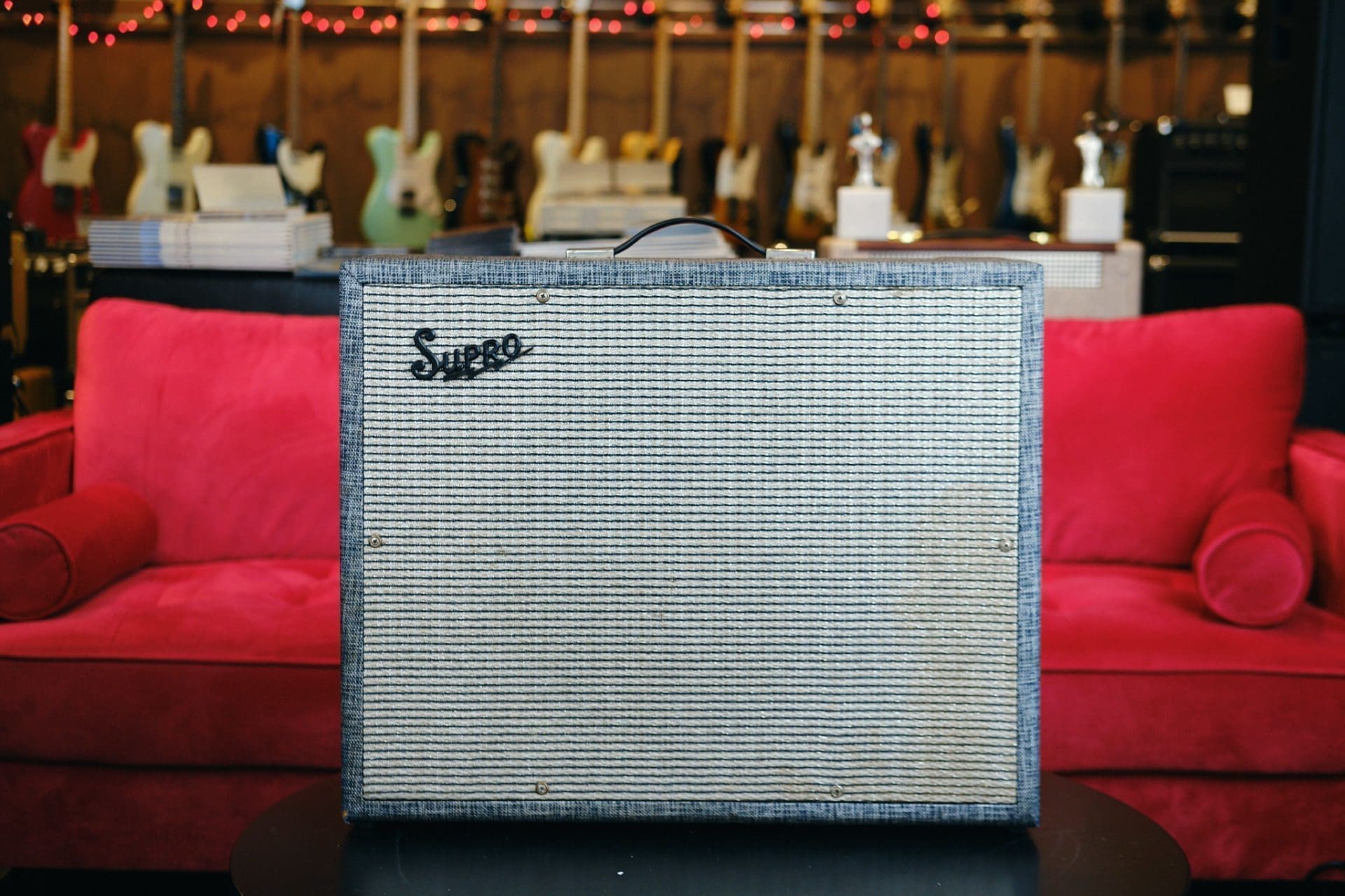 Supro 1965 697T / S6497 Combo Tremolo Valco Thunderbolt 1x15 Combo Guitar amplifier - With Original Jensen Speaker