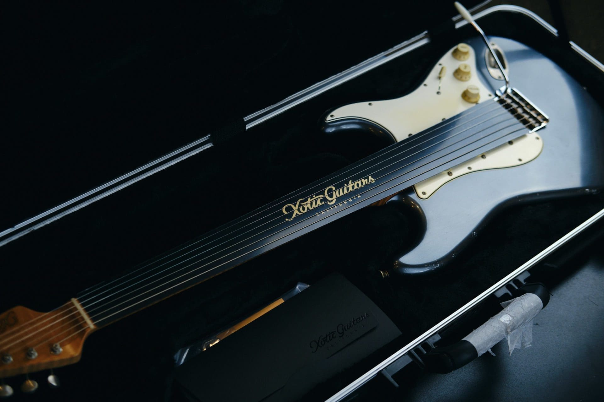Xotic XSC1 S-Style Relic'd Electric Guitar – Charcoal Frost