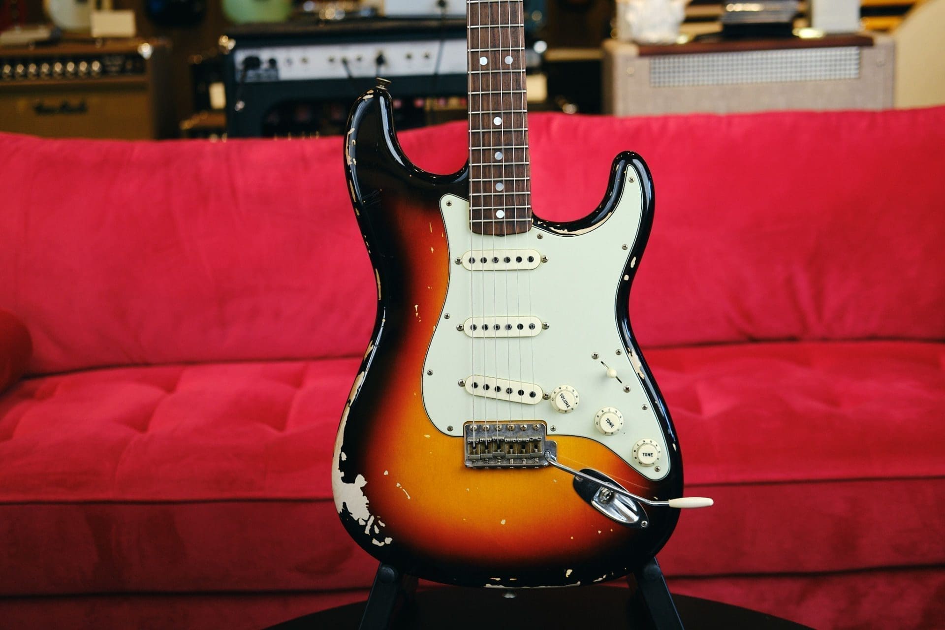 Fender Custom Shop Michael Landau Signature '68 Sunburst Stratocaster Electric Guitar (2018) - Image 2