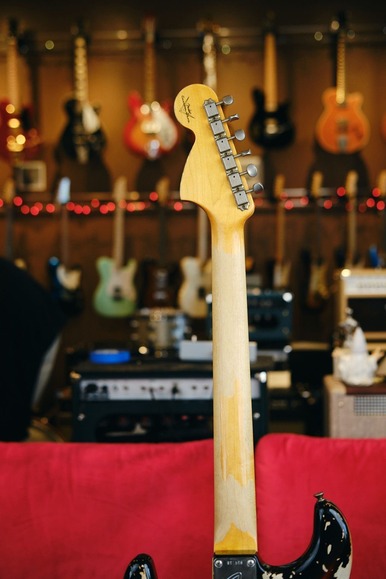 Fender Custom Shop Michael Landau Signature '68 Sunburst Stratocaster Electric Guitar (2018) - Image 17