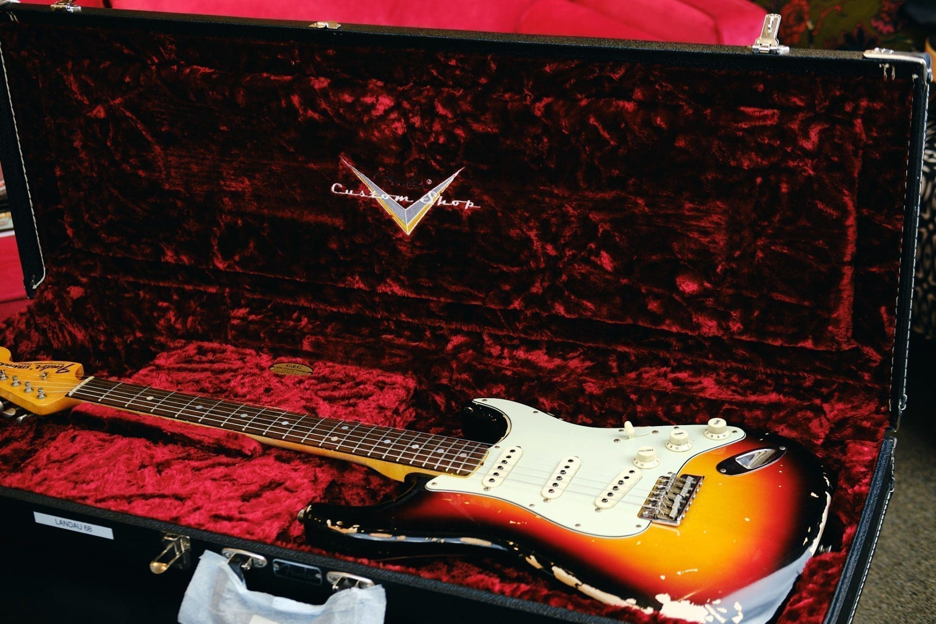 Fender Custom Shop Michael Landau Signature '68 Sunburst Stratocaster Electric Guitar (2018) - Image 23