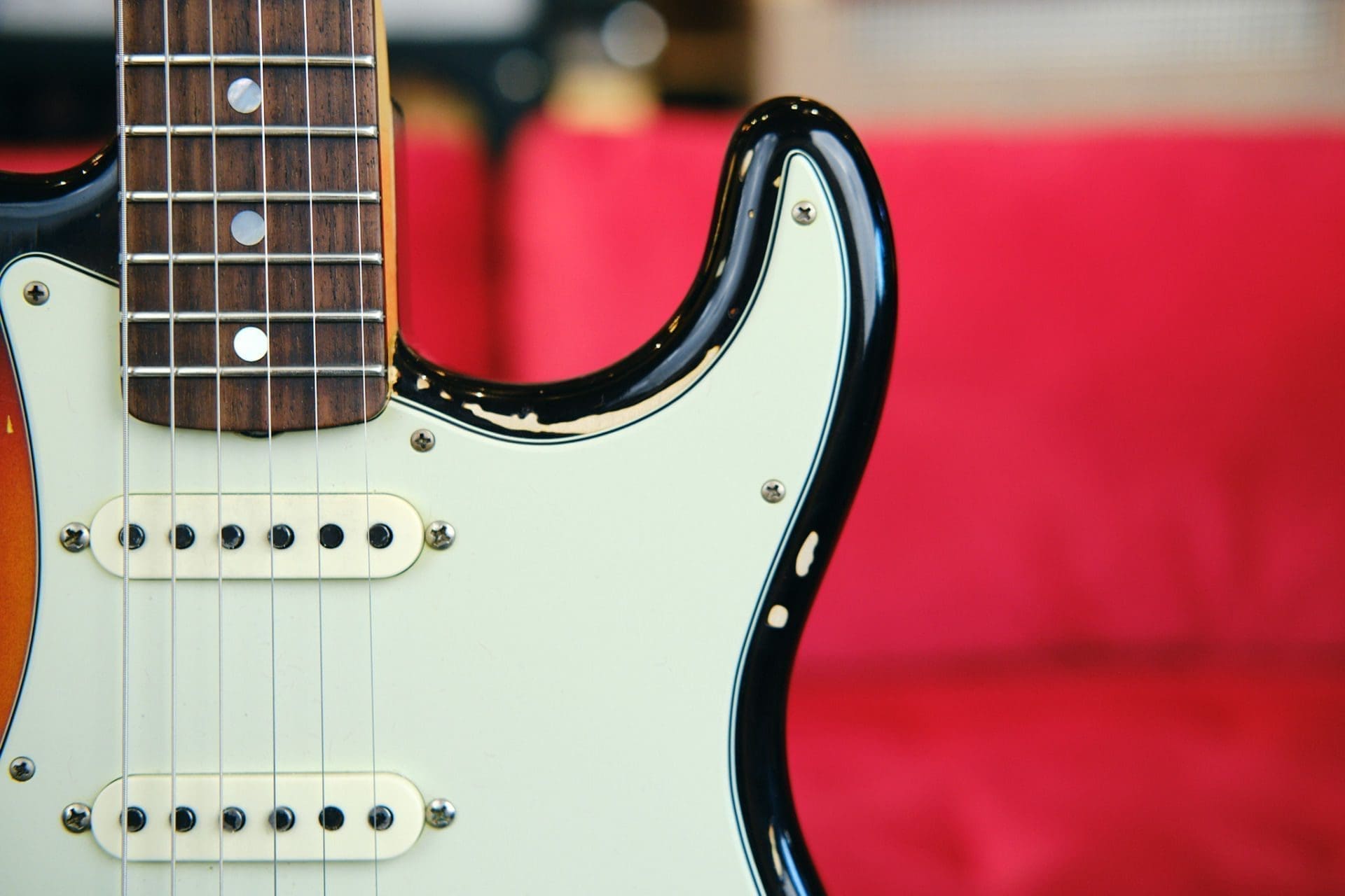 Fender Custom Shop Michael Landau Signature '68 Sunburst Stratocaster Electric Guitar (2018) - Image 6