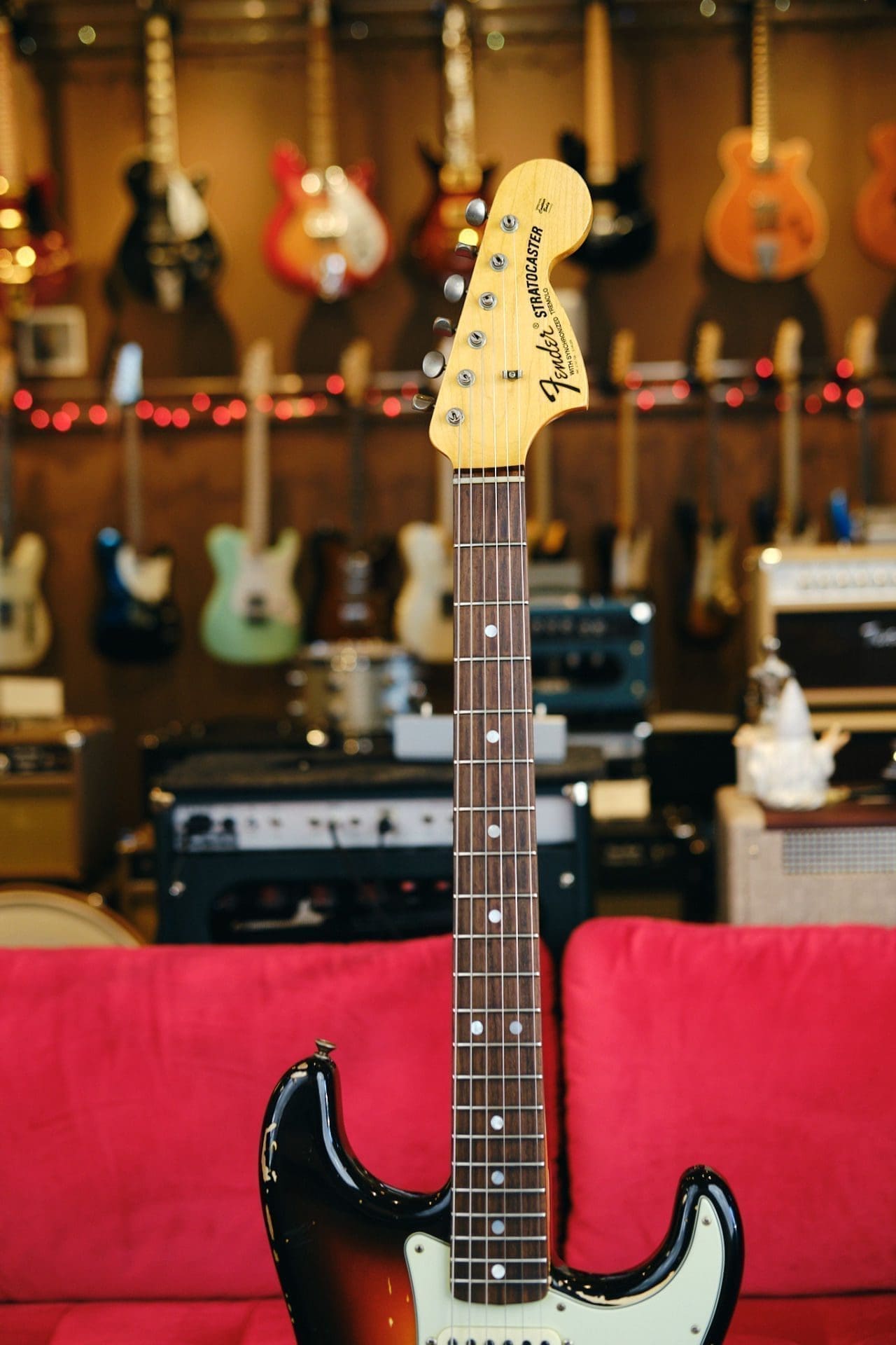Fender Custom Shop Michael Landau Signature '68 Sunburst Stratocaster Electric Guitar (2018) - Image 9