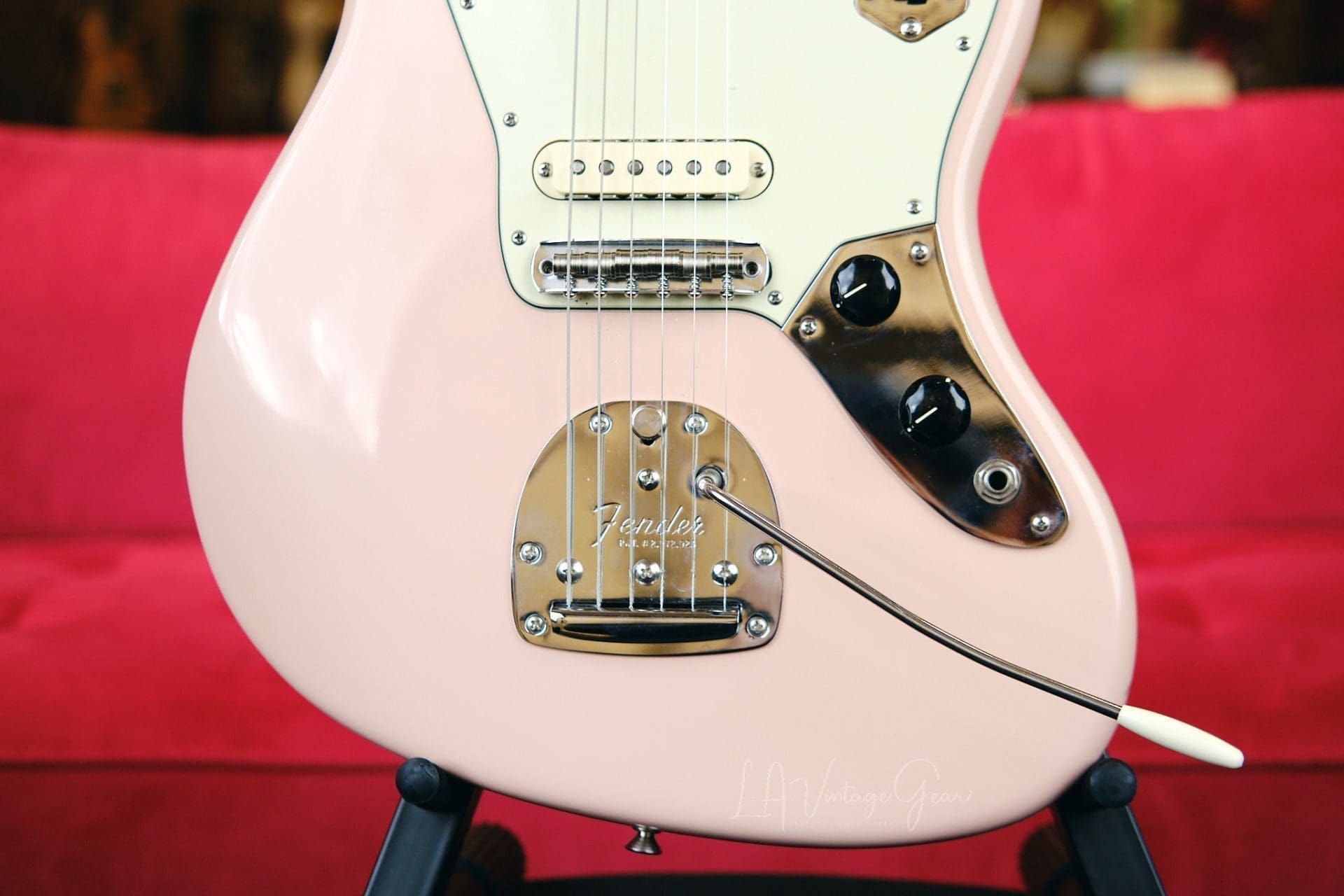 Fender American Vintage Limited Edition Thin Skin '62 Reissue Jaguar Electric Guitar - Shell Pink Finish - Image 4