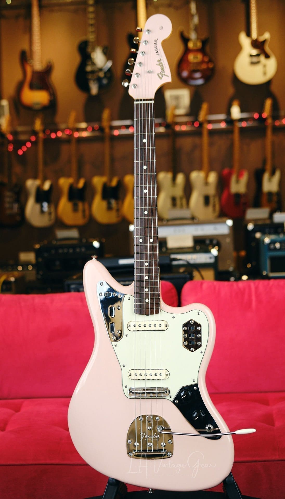 Fender American Vintage Limited Edition Thin Skin '62 Reissue Jaguar Electric Guitar - Shell Pink Finish