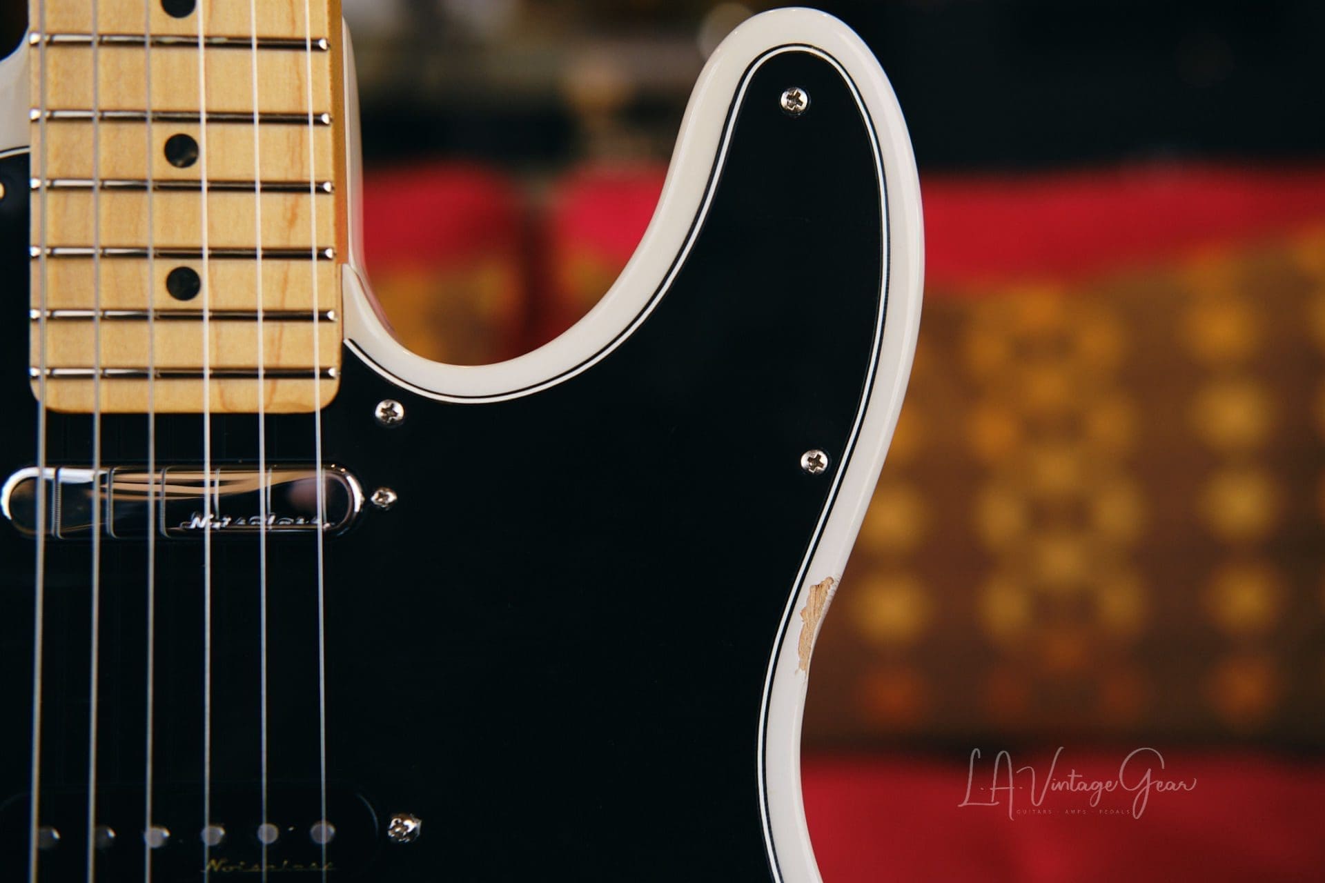 Fender Deluxe Nashville Telecaster Electric Guitar - Blonde Blackguard with Noisless Pickups! - Image 6