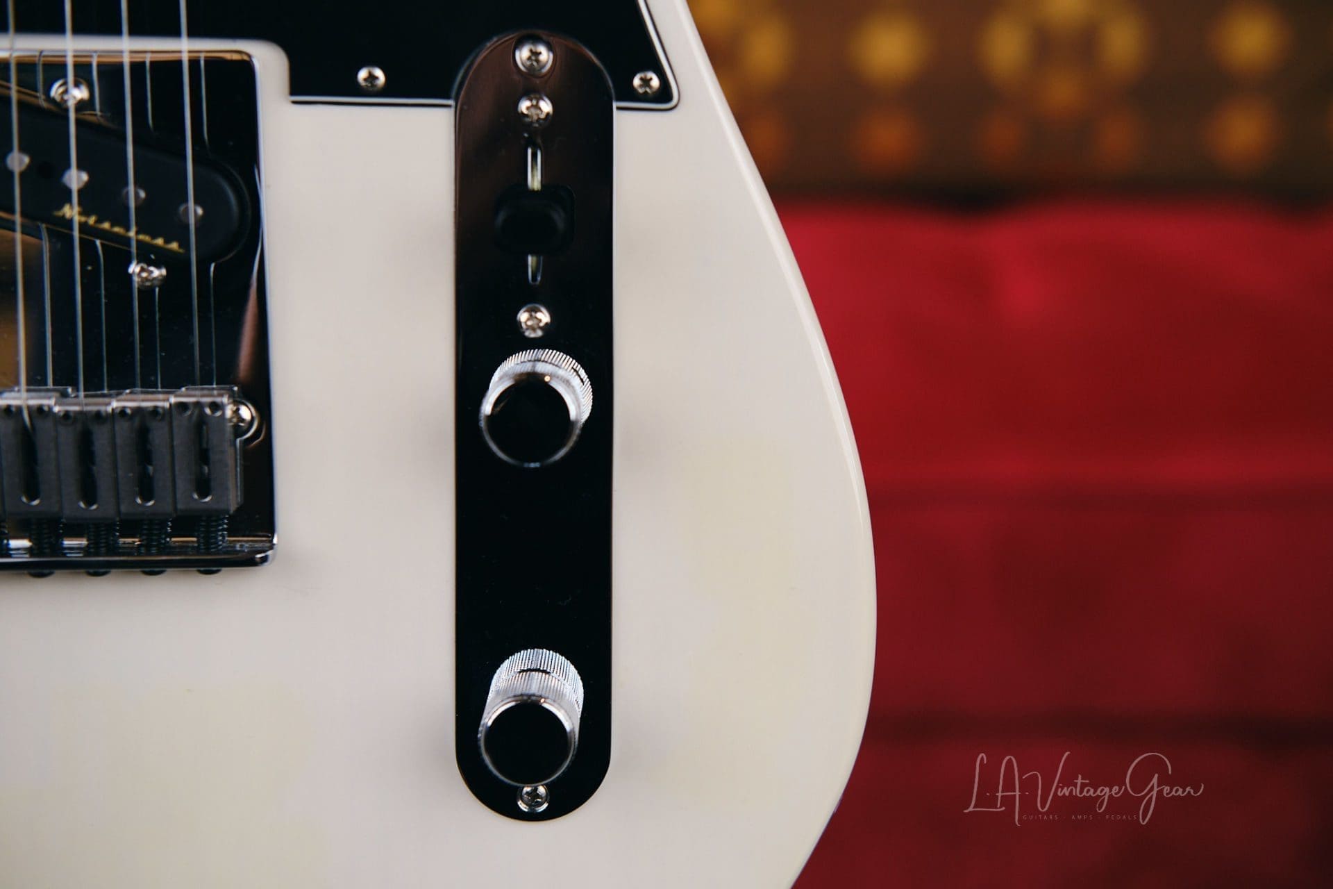 Fender Deluxe Nashville Telecaster Electric Guitar - Blonde Blackguard with Noisless Pickups! - Image 10
