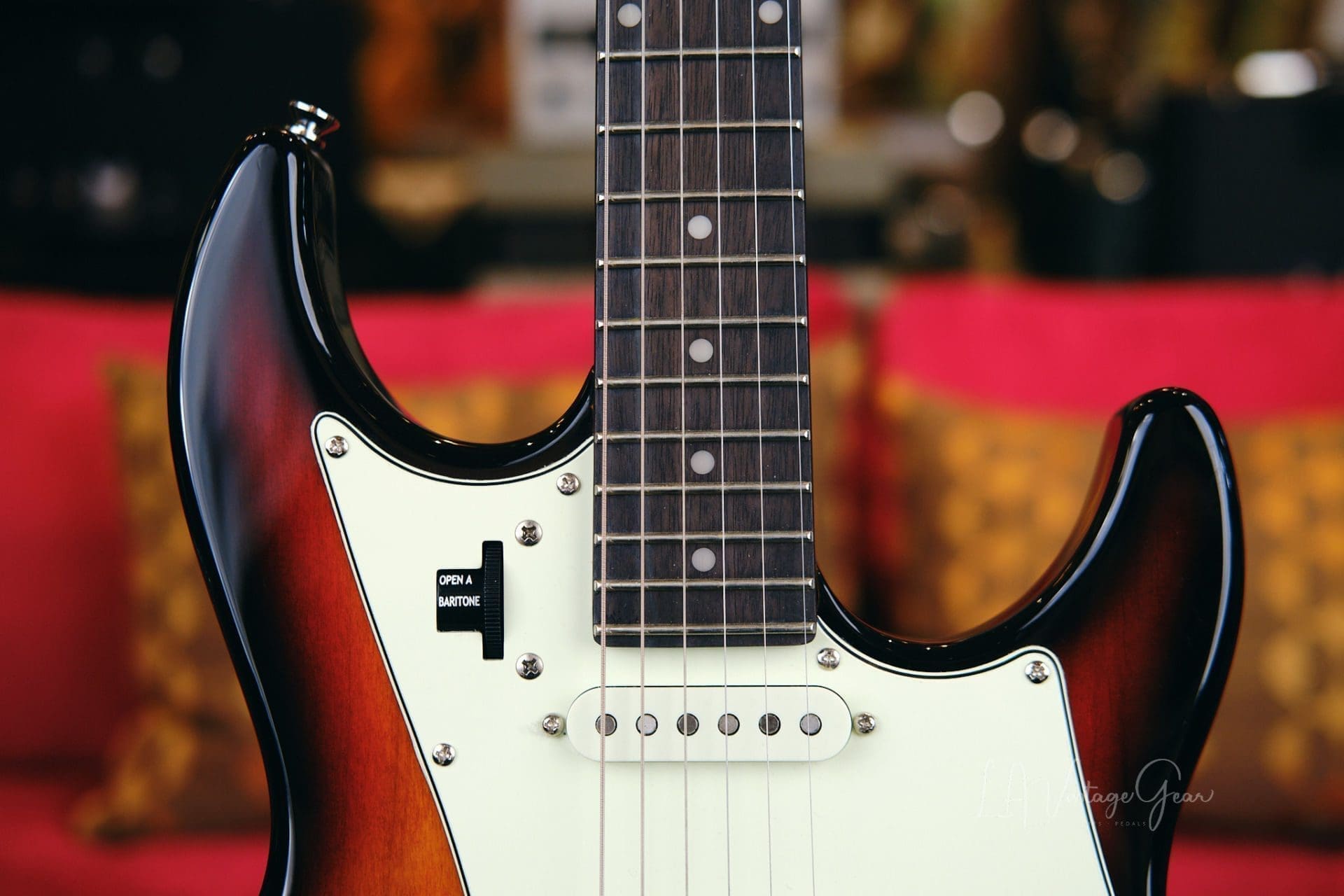Line 6 JTV-69S James Tyler Variax Sunburst Modelling Electric
