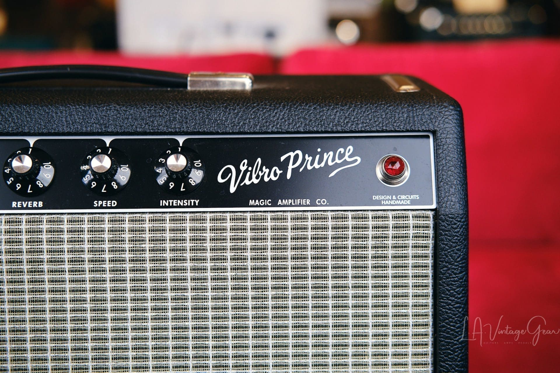 Magic Vibro Prince 1 x 12 Combo Guitar Amplifier - Rare, Sought After, and In Excellent Condition! - Image 3