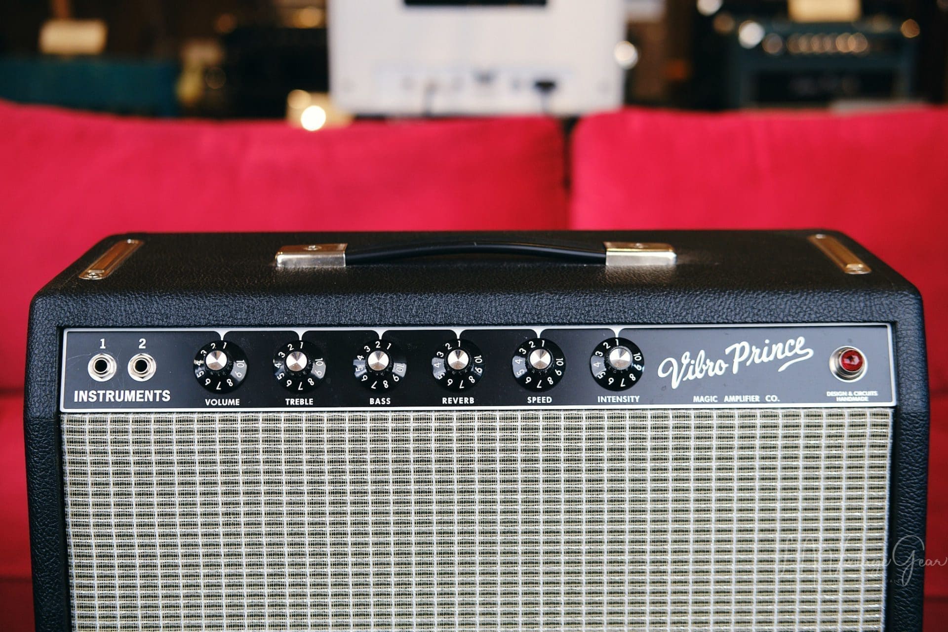 Magic Vibro Prince 1 x 12 Combo Guitar Amplifier - Rare, Sought After, and In Excellent Condition! - Image 6