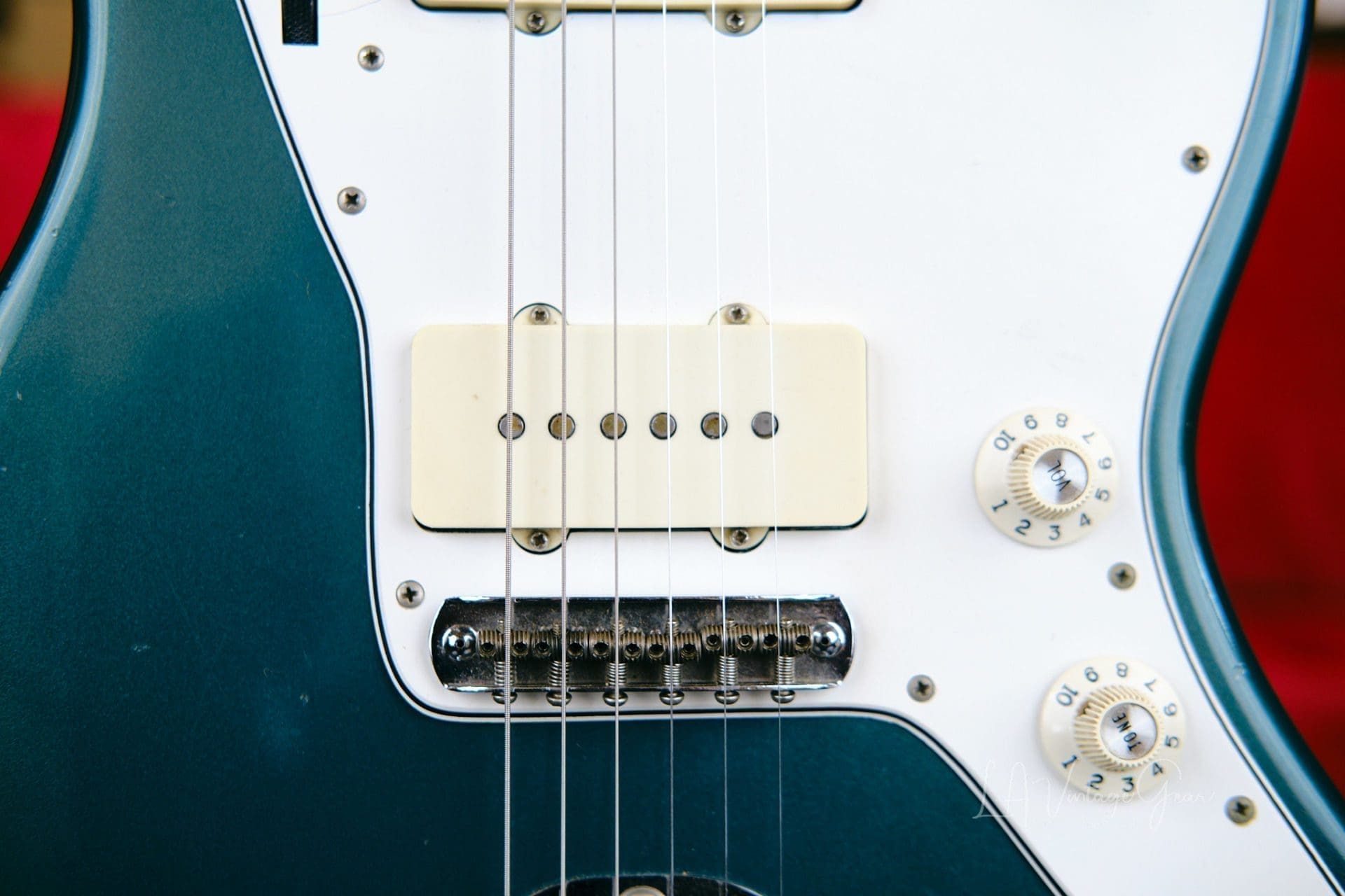 1966 Fender Jazzmaster in Ocean Turquoise - With Original Hardshell Case! - Image 7