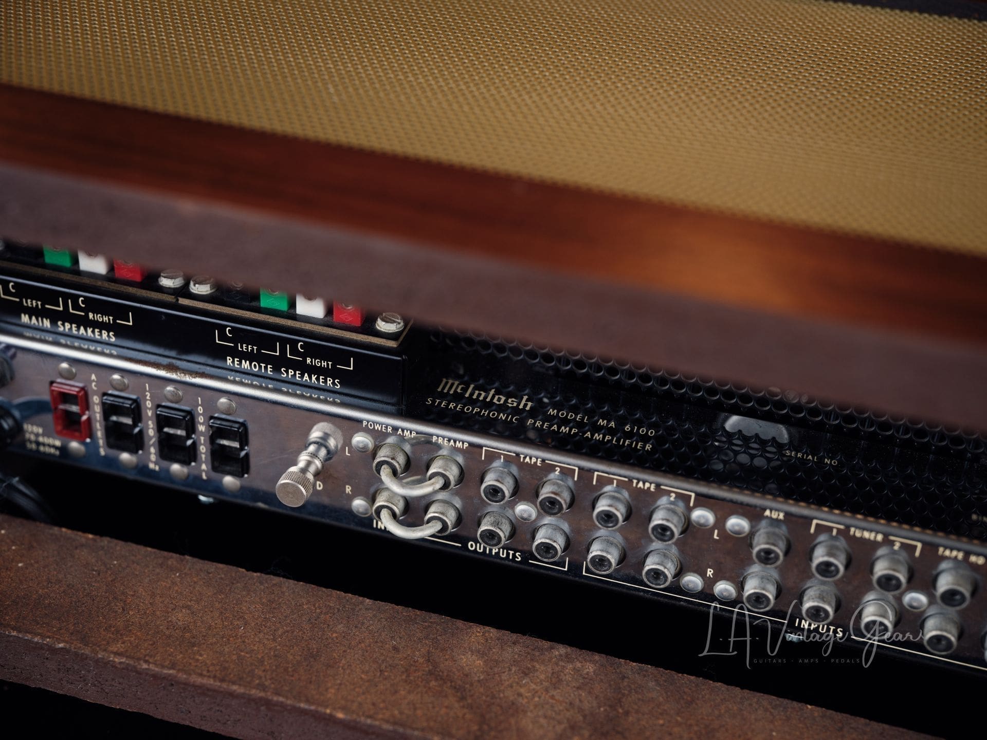 McIntosh 6100 Preamp Amplifier - Recently Serviced! - Image 5