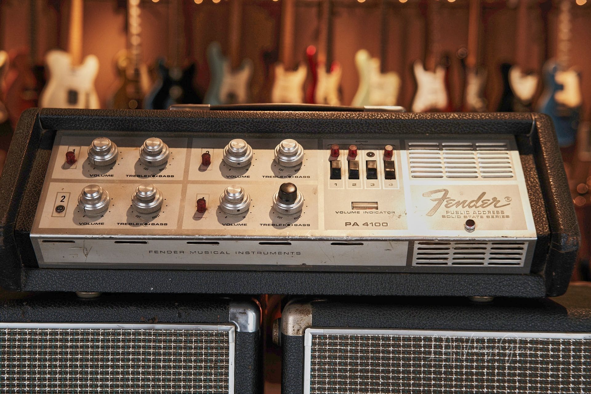 Fender PA 4100 100 Watt Solid State PA - With 4 Speaker Columns, As Used By The Beatles In "Get Back"! - Image 4