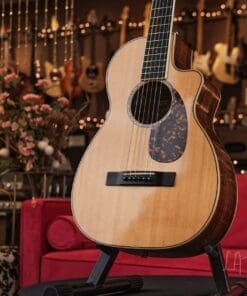 Larrivee PV-09 Acoustic Guitar - With LR Baggs Anthem Pickup! - Image 2