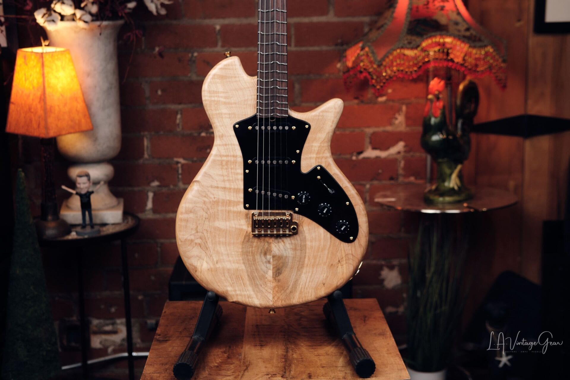Dragonfly MAROON SP TT – With True Tempered Frets! – LA Vintage Gear