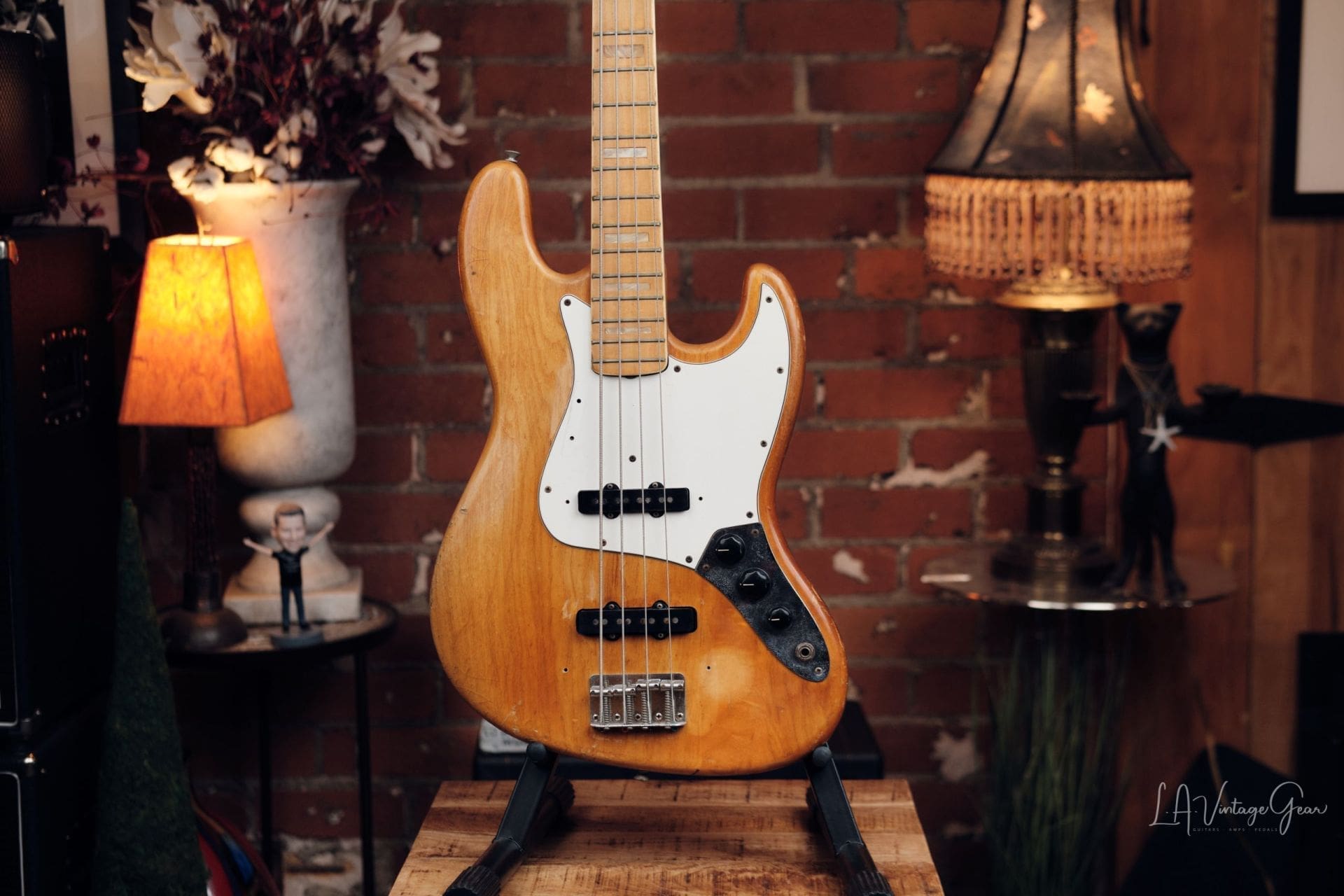 1974 Fender Jazz Bass - Great Vintage J Bass! - Image 2