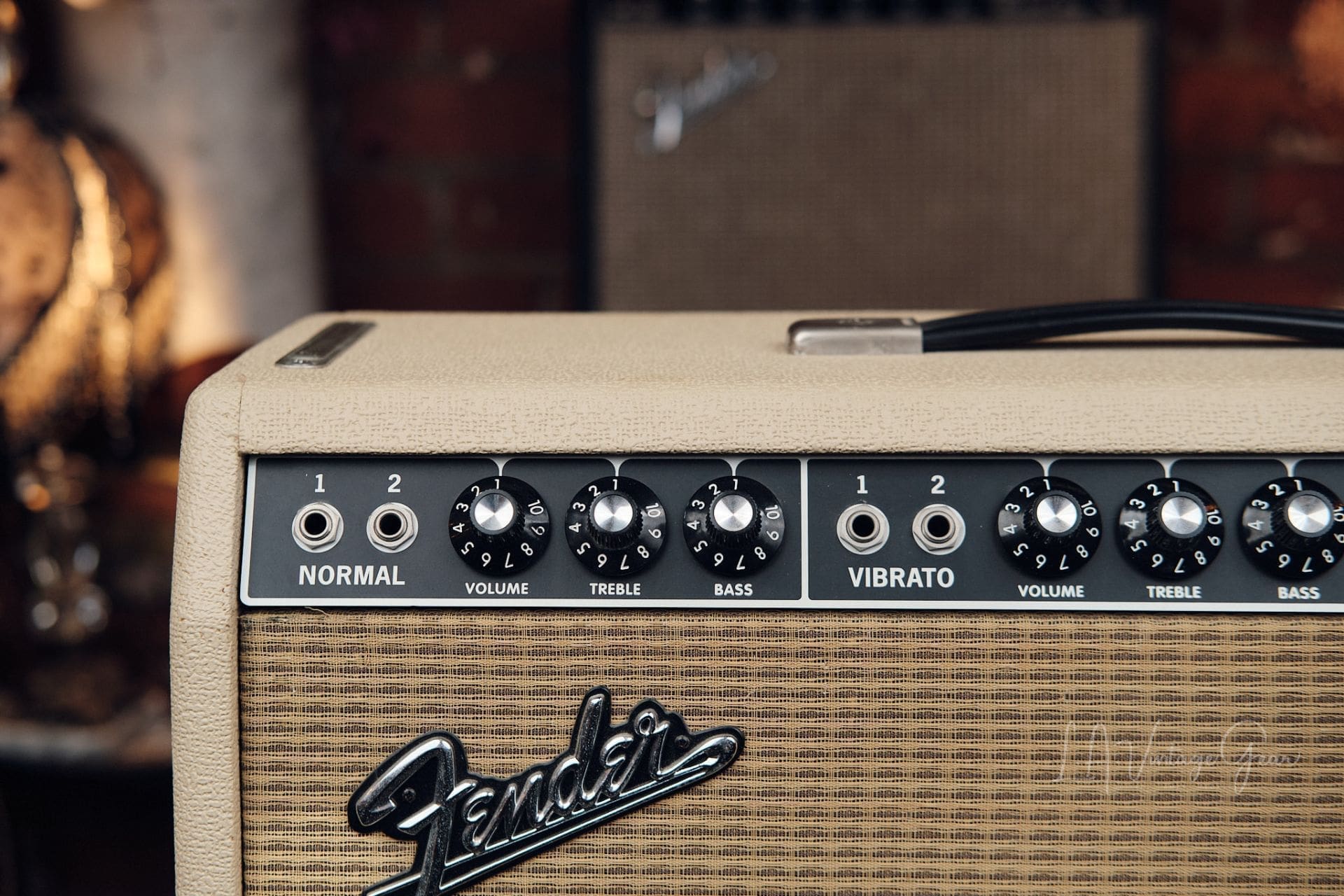 Fender '65 Deluxe Reverb Reissue 22-Watt 1x12" Combo - Blonde - Image 2