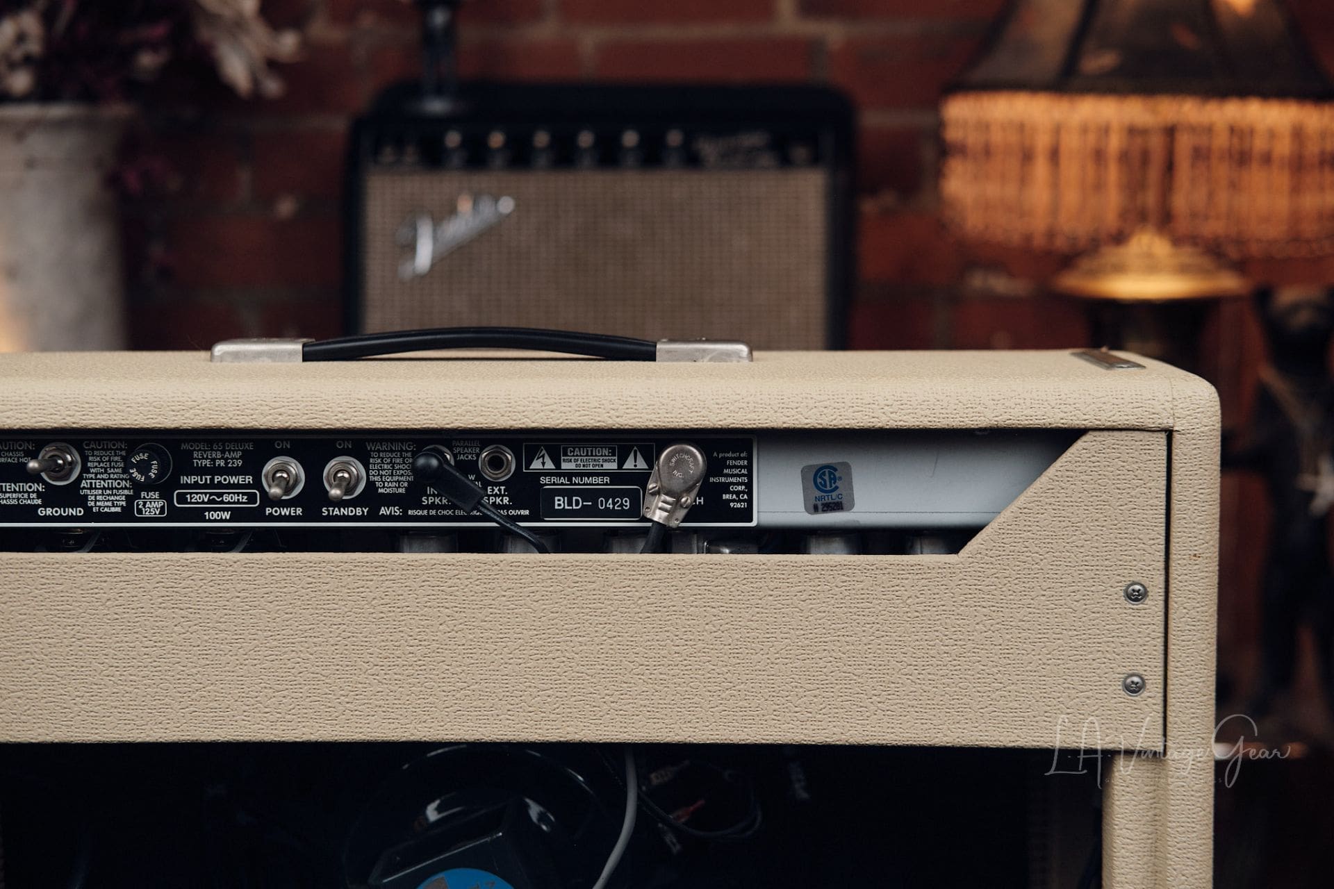 Fender '65 Deluxe Reverb Reissue 22-Watt 1x12" Combo - Blonde - Image 11