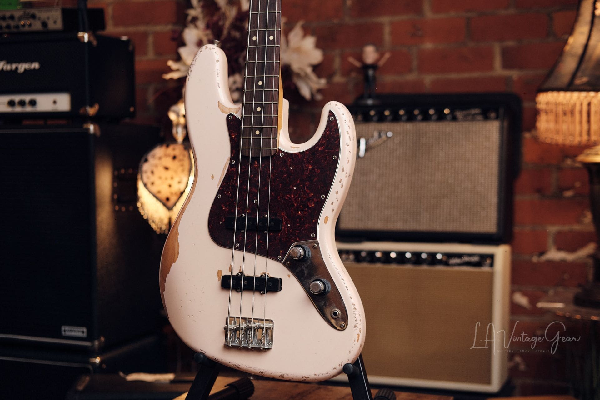 Fender Road Worn Flea Jazz Bass - With Hardshell Case! - Image 4
