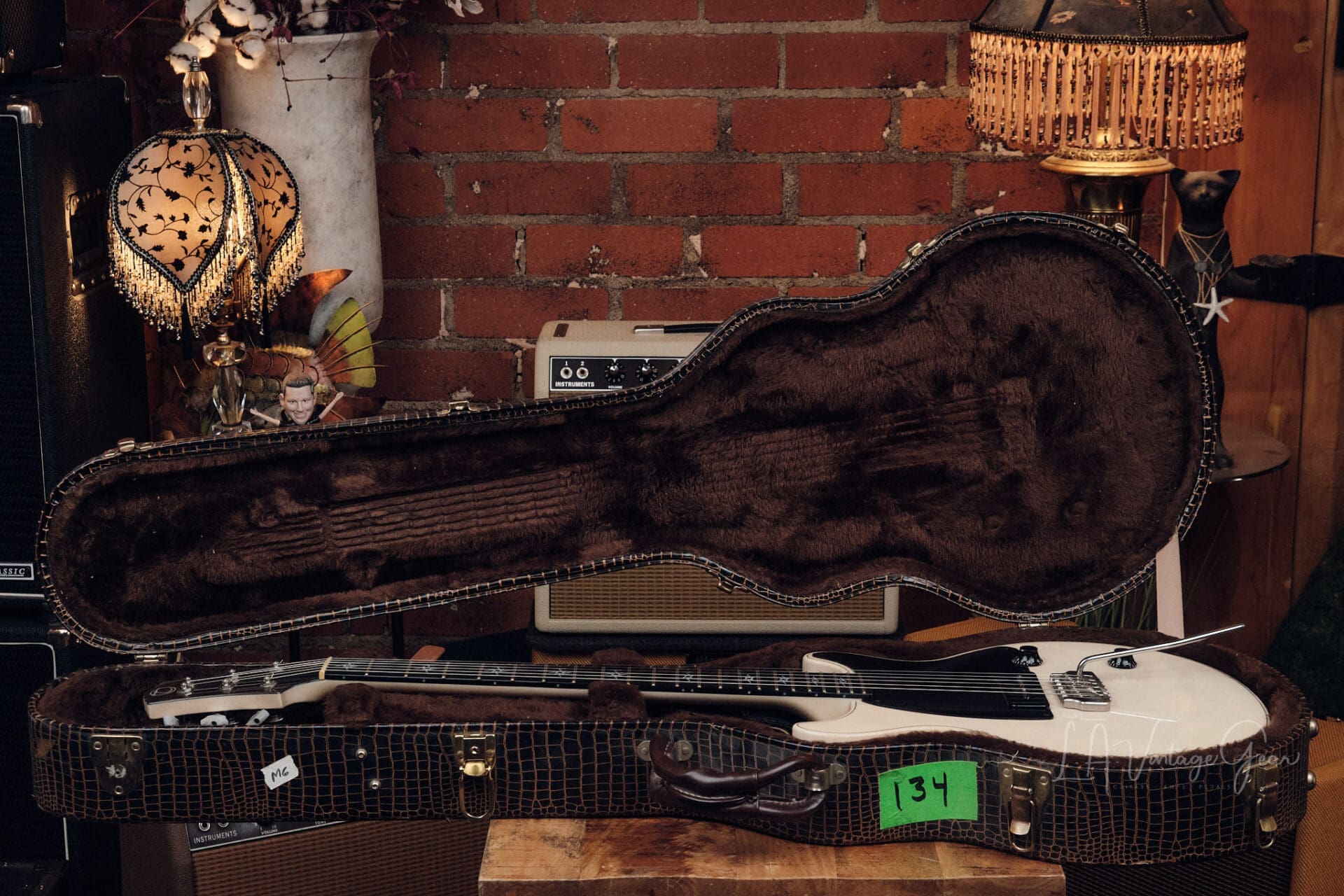 Thorn Custom Guitars Artisan Standard - Amazing Double Cut JR! - Image 11