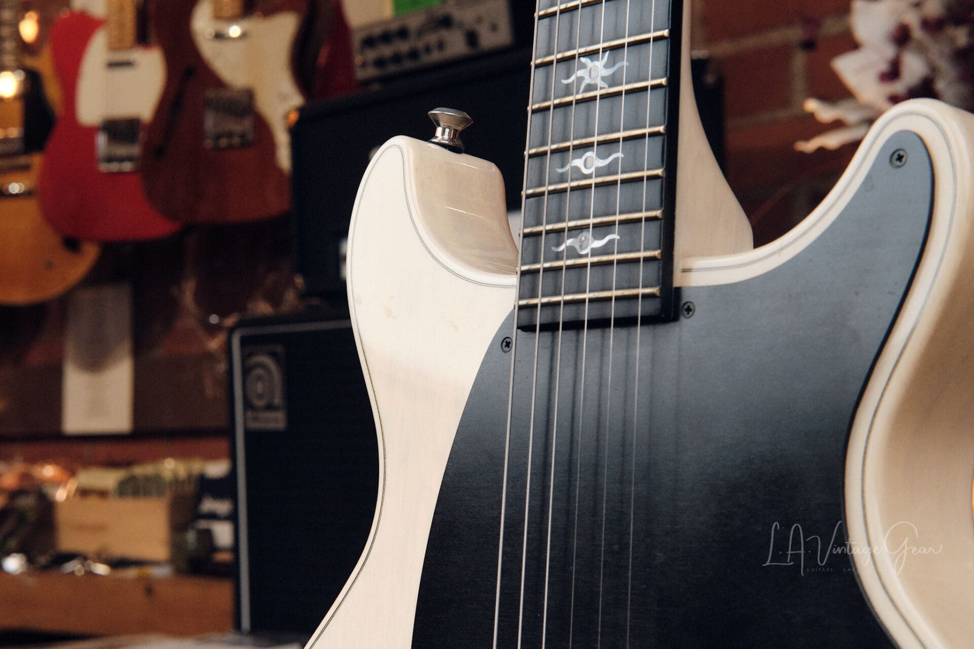 Thorn Custom Guitars Artisan Standard - Amazing Double Cut JR! - Image 6