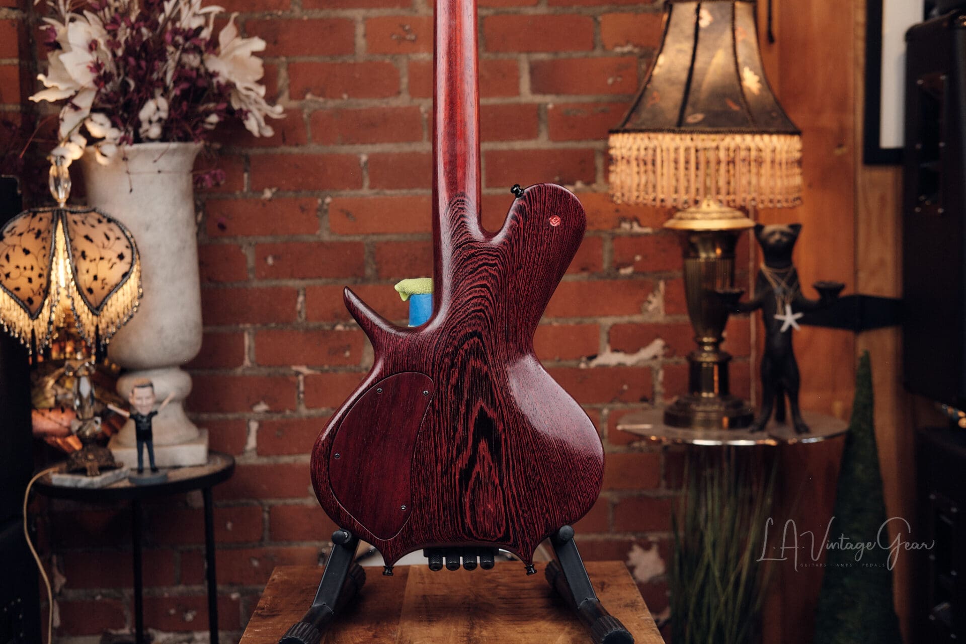 Le Fay Pangton 4 String - Great Headless Bass! - Image 9