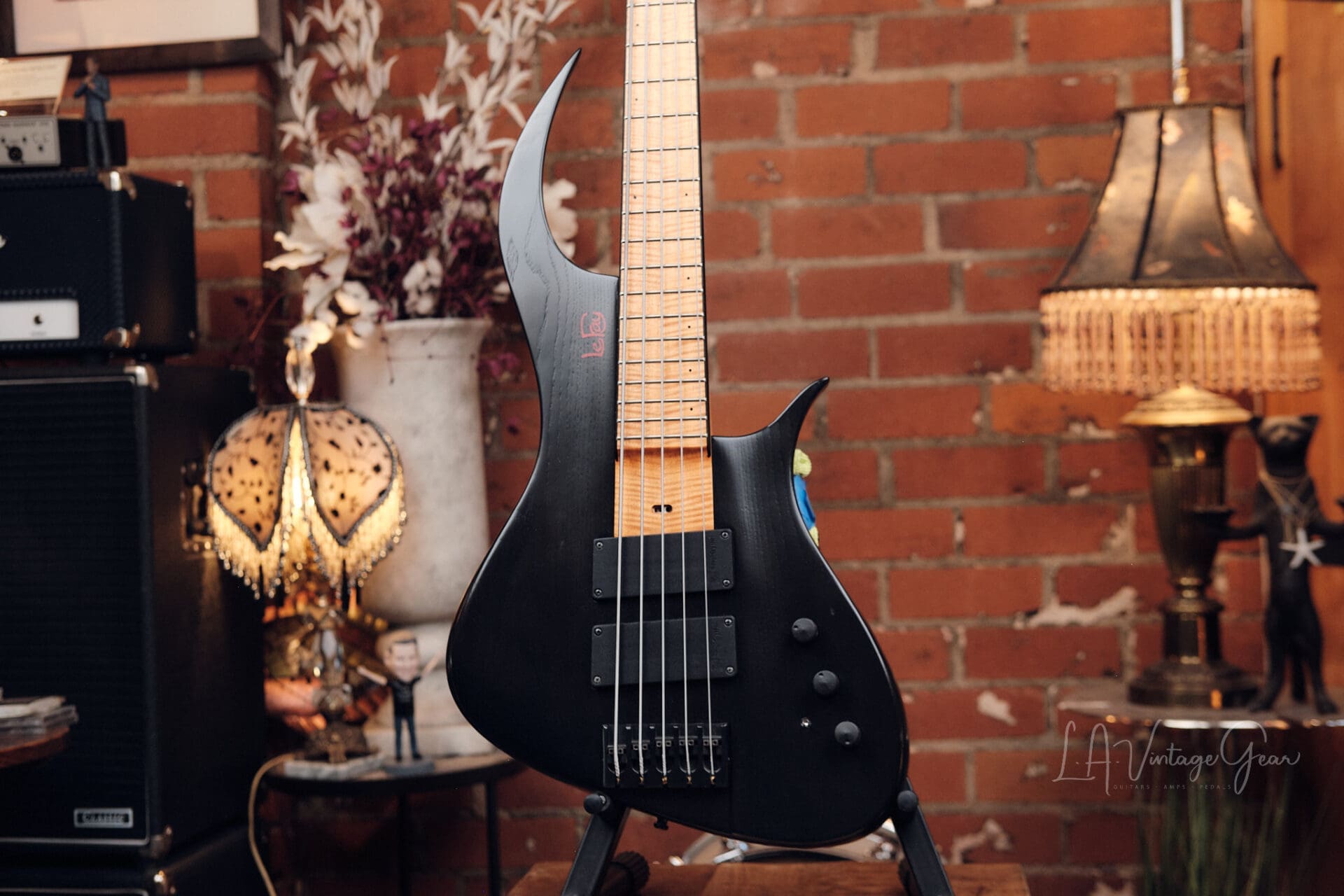 Le Fay Waran 5 String Bass - Awesome 5 String! - Image 4