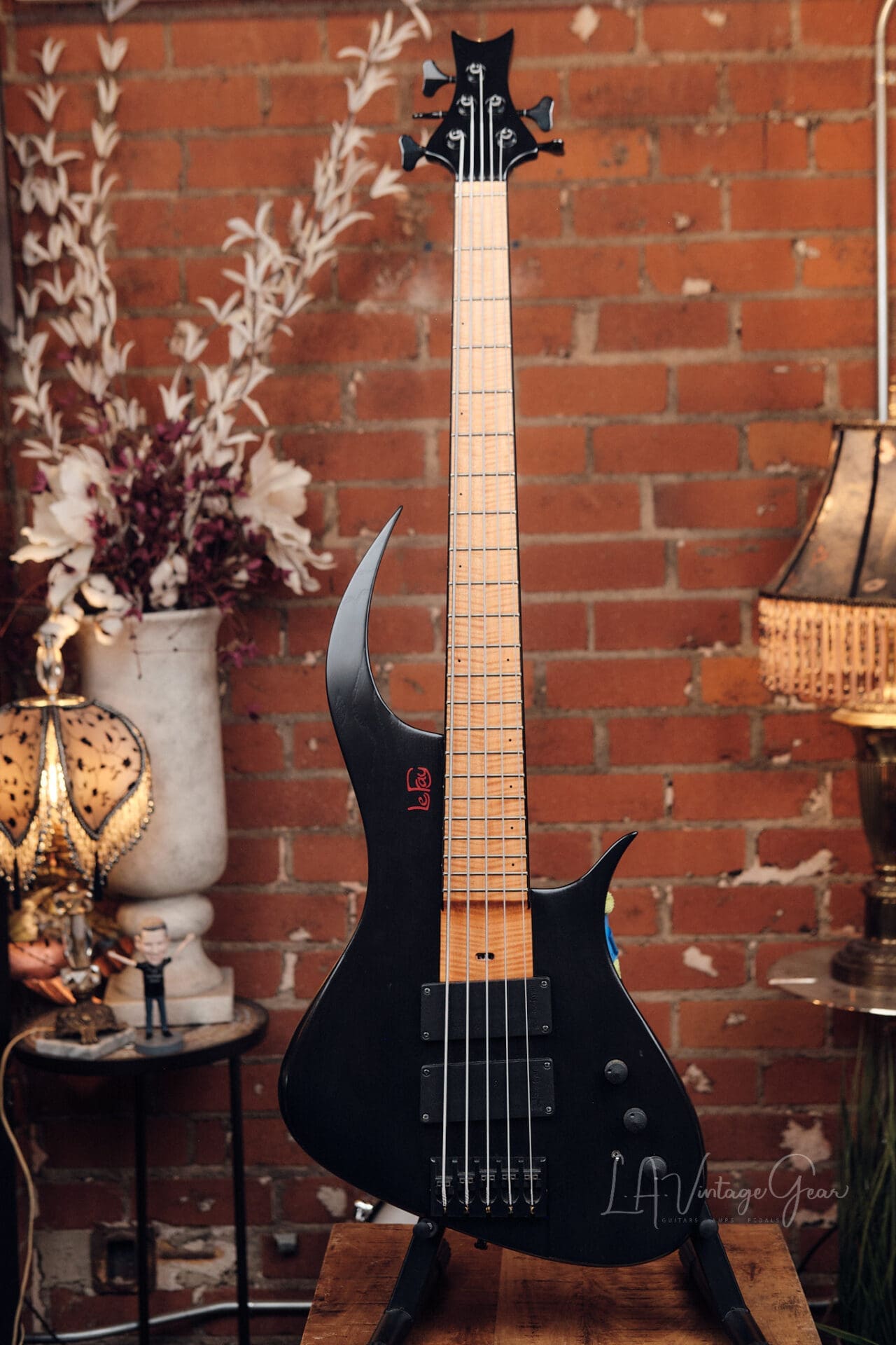 Le Fay Waran 5 String Bass - Awesome 5 String!