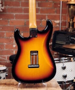 2022 Fender Custom Shop 1963 Stratocaster Journeyman Relic - 3 Tone Sunburst - Image 8