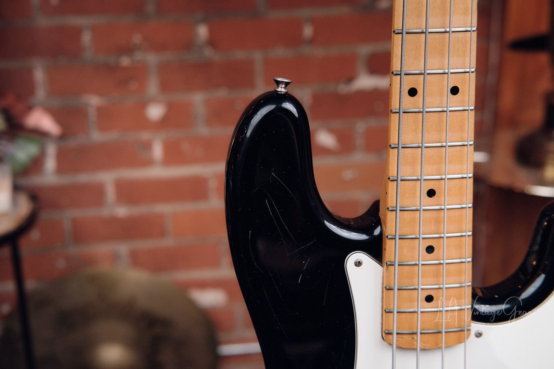 1984-87 Fender MIJ Precision Bass – Black with Hardshell Case - Image 6