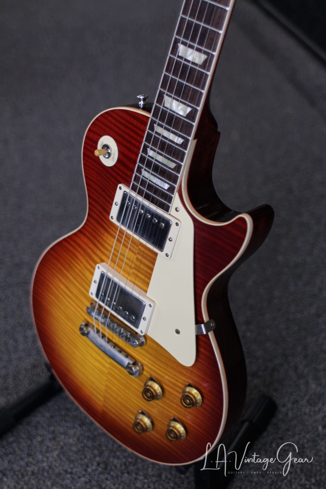 Gibson Les Paul R9 - 60th Anniversary in a Cherry Burst & Flame Maple VOS Finish (2019) - Image 5