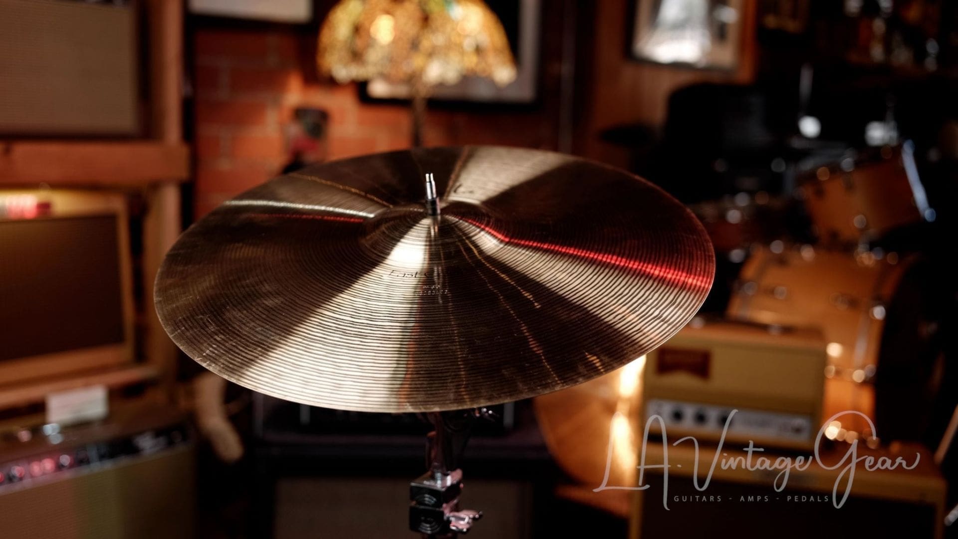 Paiste 18” Fast Crash Cymbal - 1290 Grams - Audio / Video Clip !